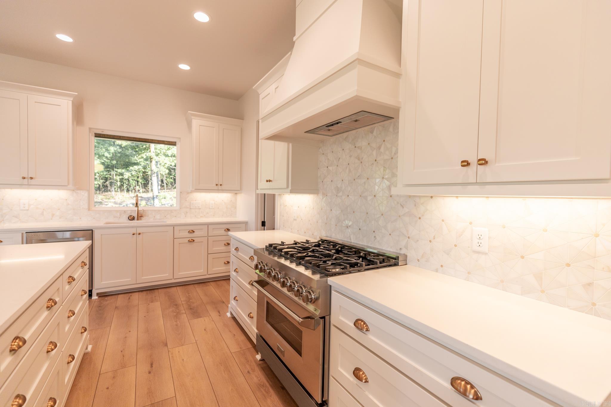 WATERVIEW ESTATES - Residential