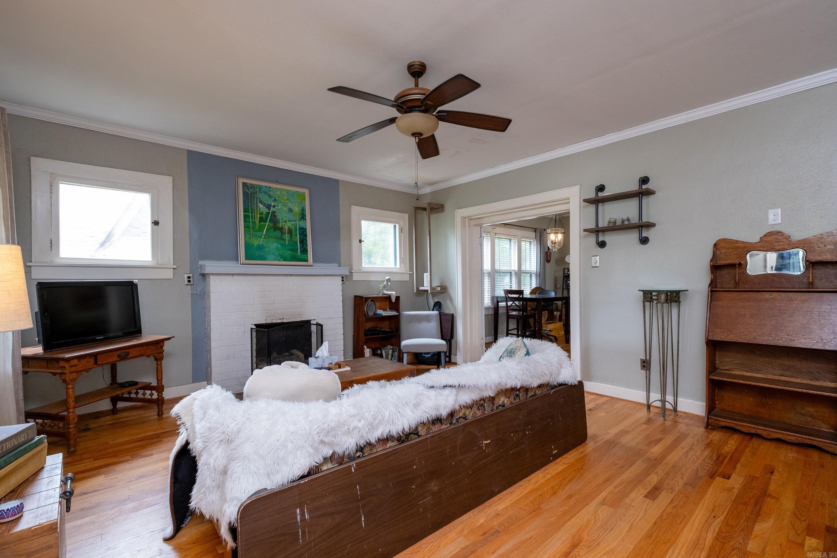 Weldon E Wrights - Residential