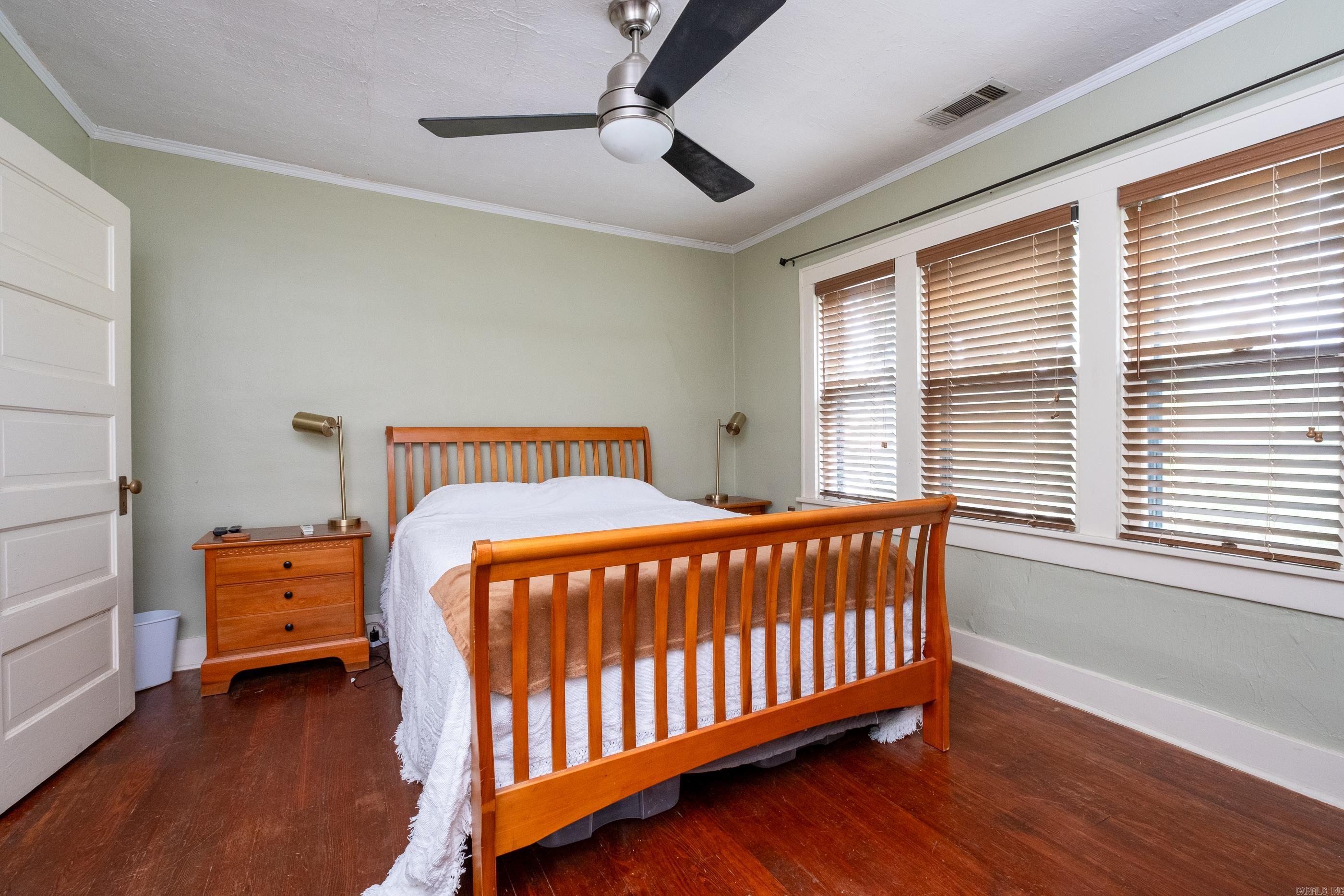 Weldon E Wrights - Residential