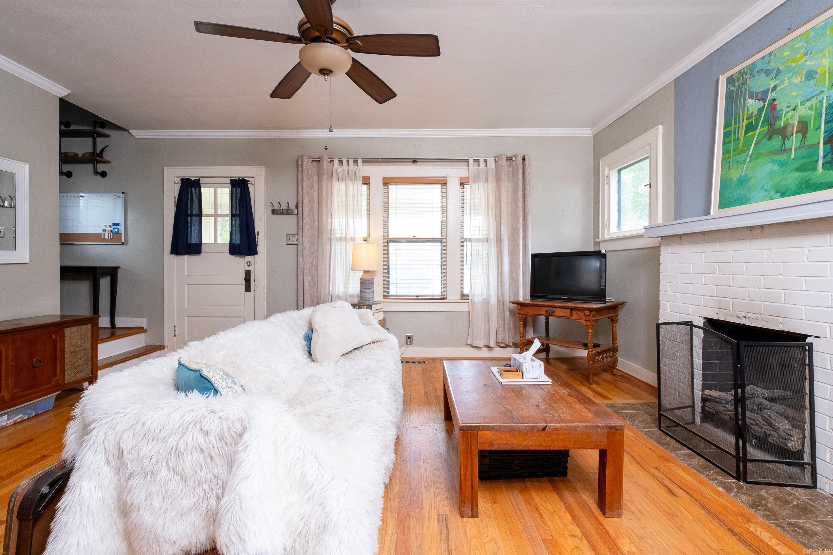 Weldon E Wrights - Residential