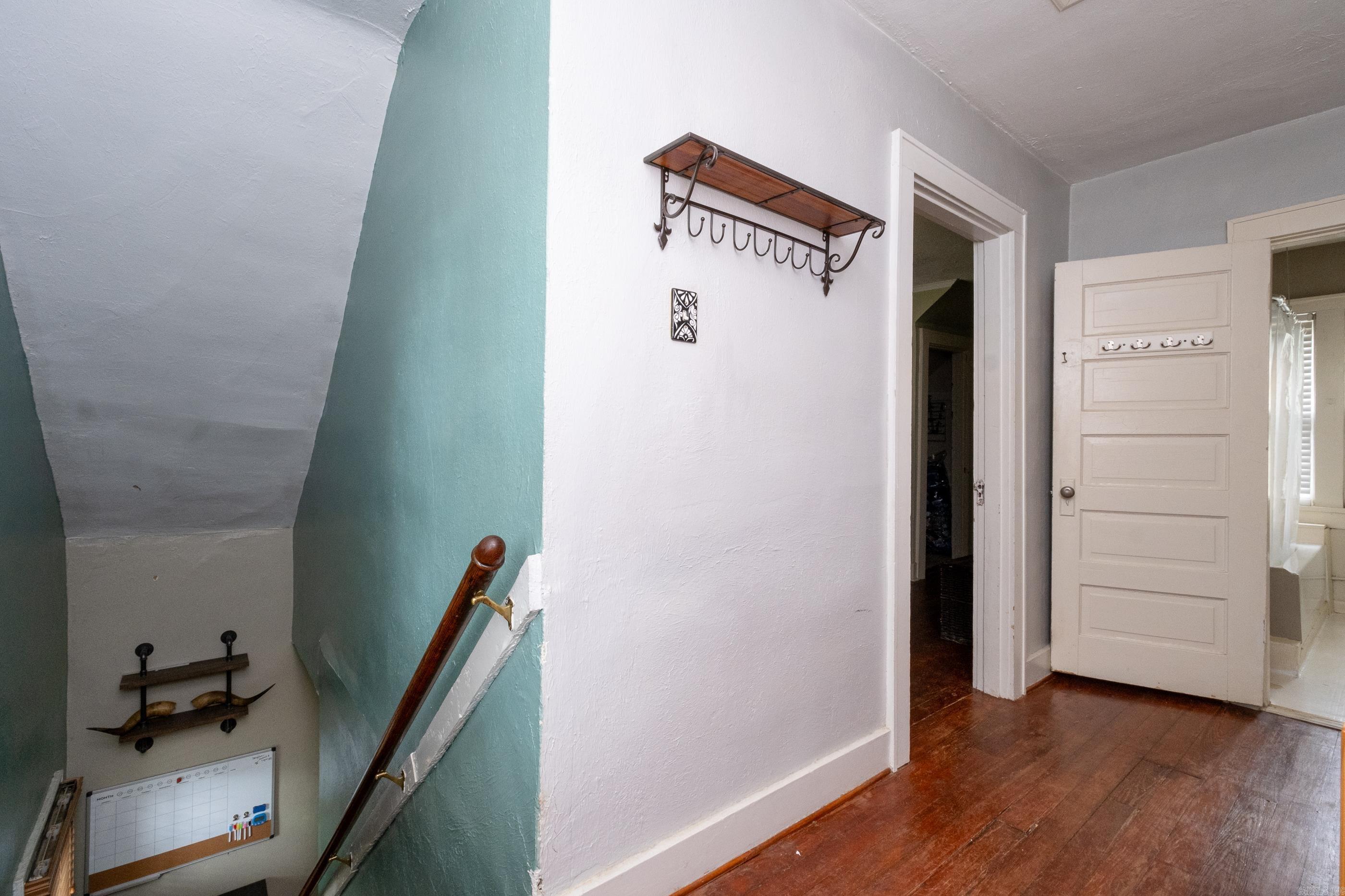 Weldon E Wrights - Residential