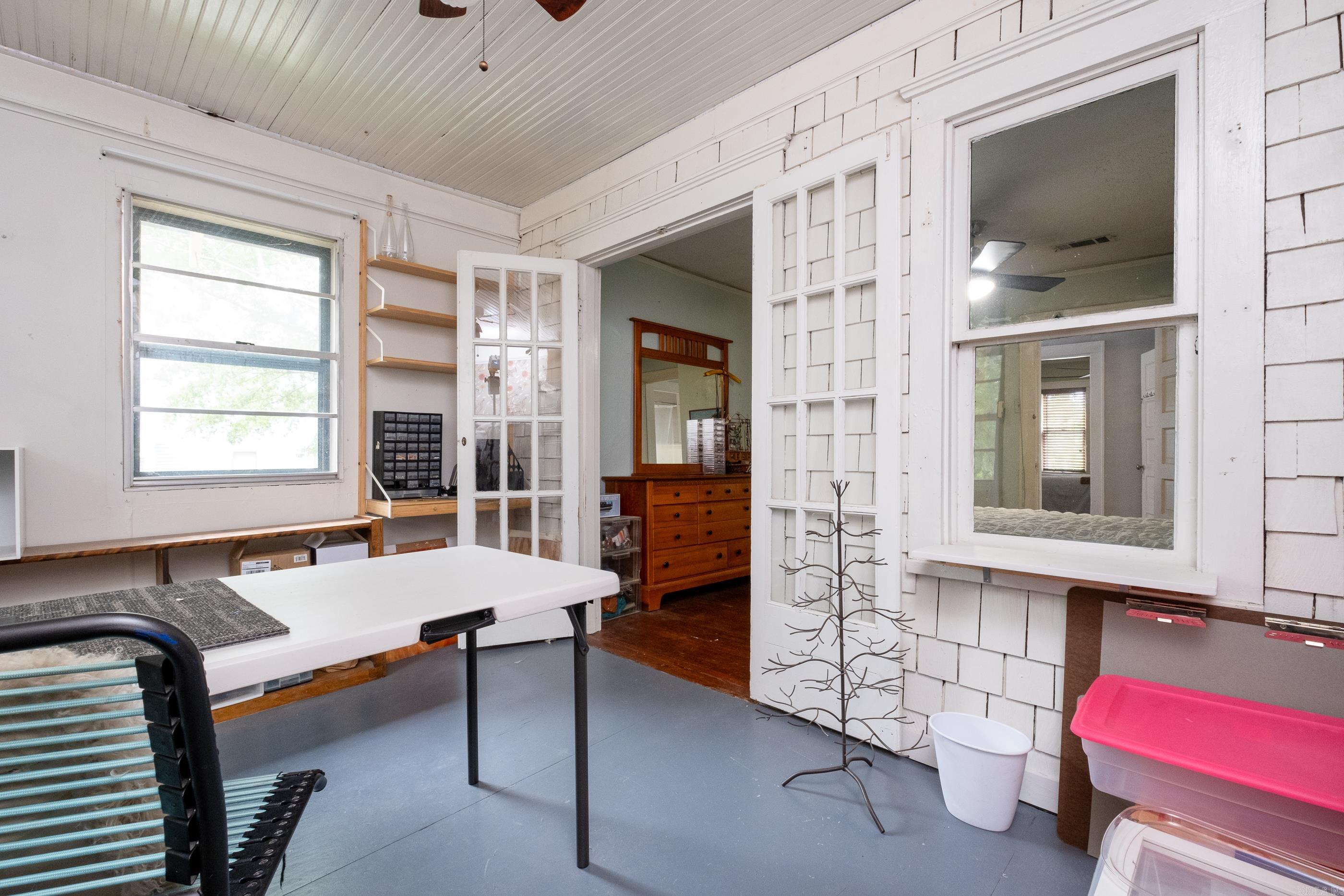 Weldon E Wrights - Residential