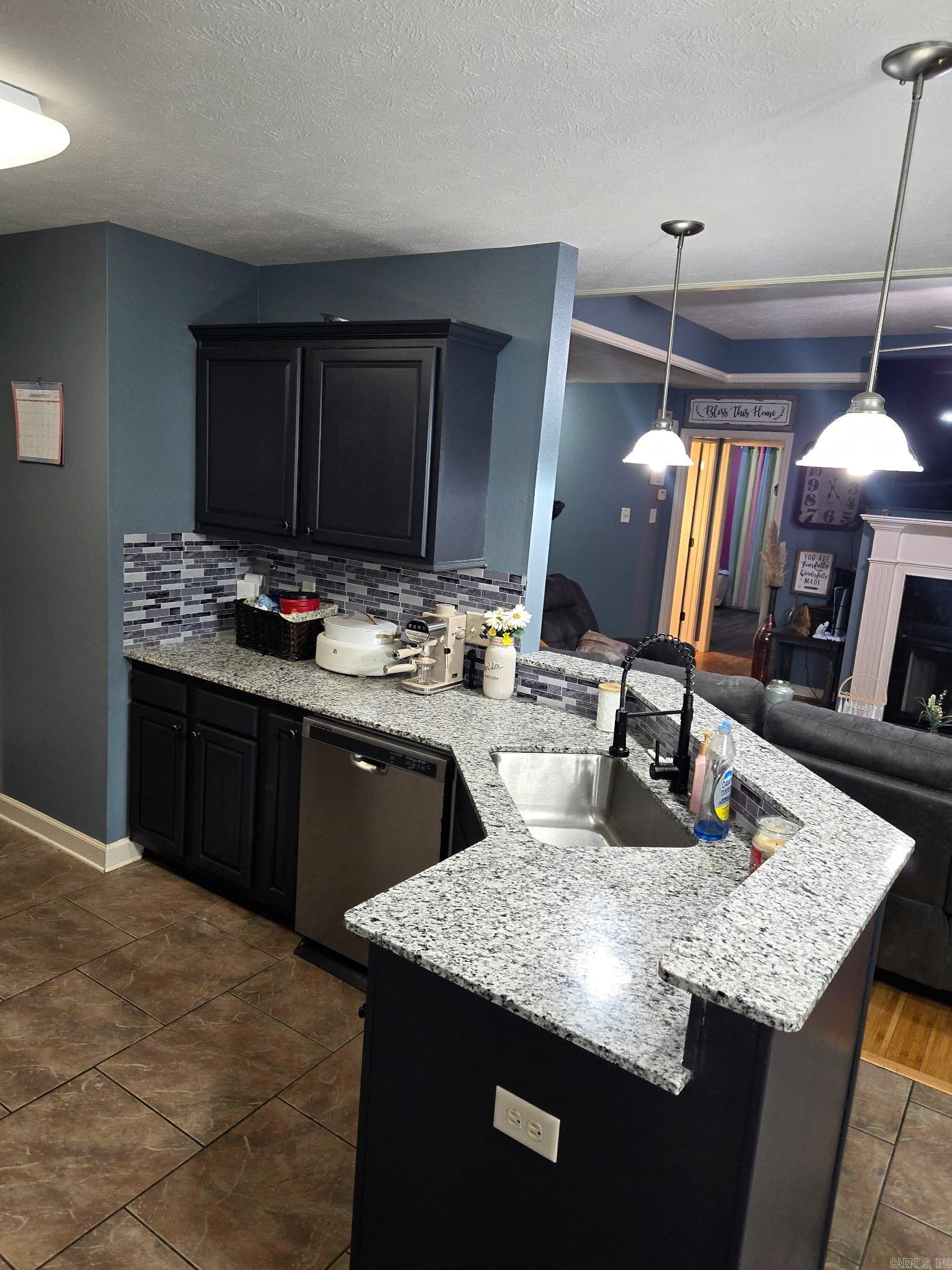 BRENTWOOD - Residential