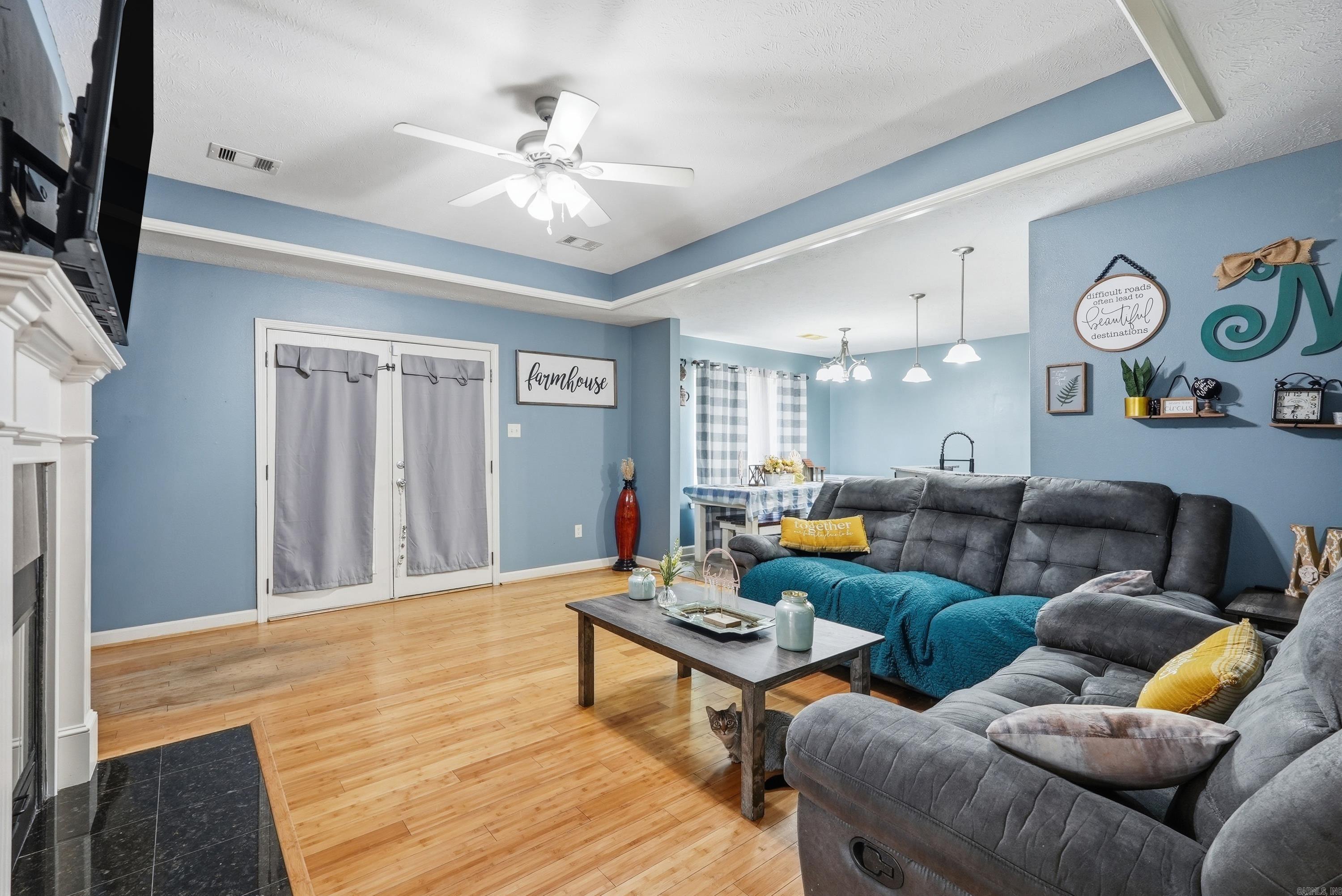 BRENTWOOD - Residential