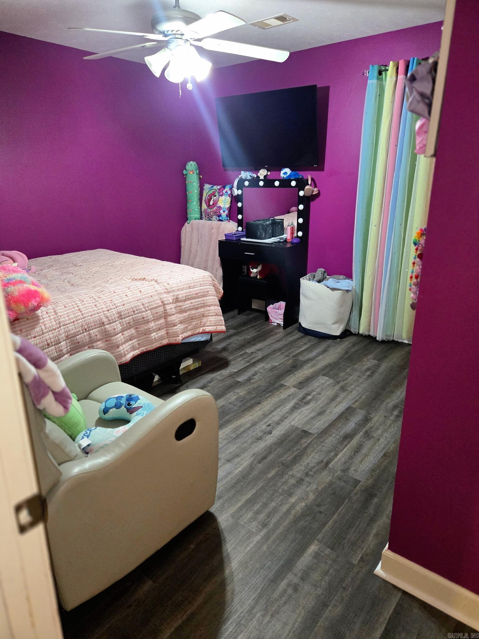 BRENTWOOD - Residential