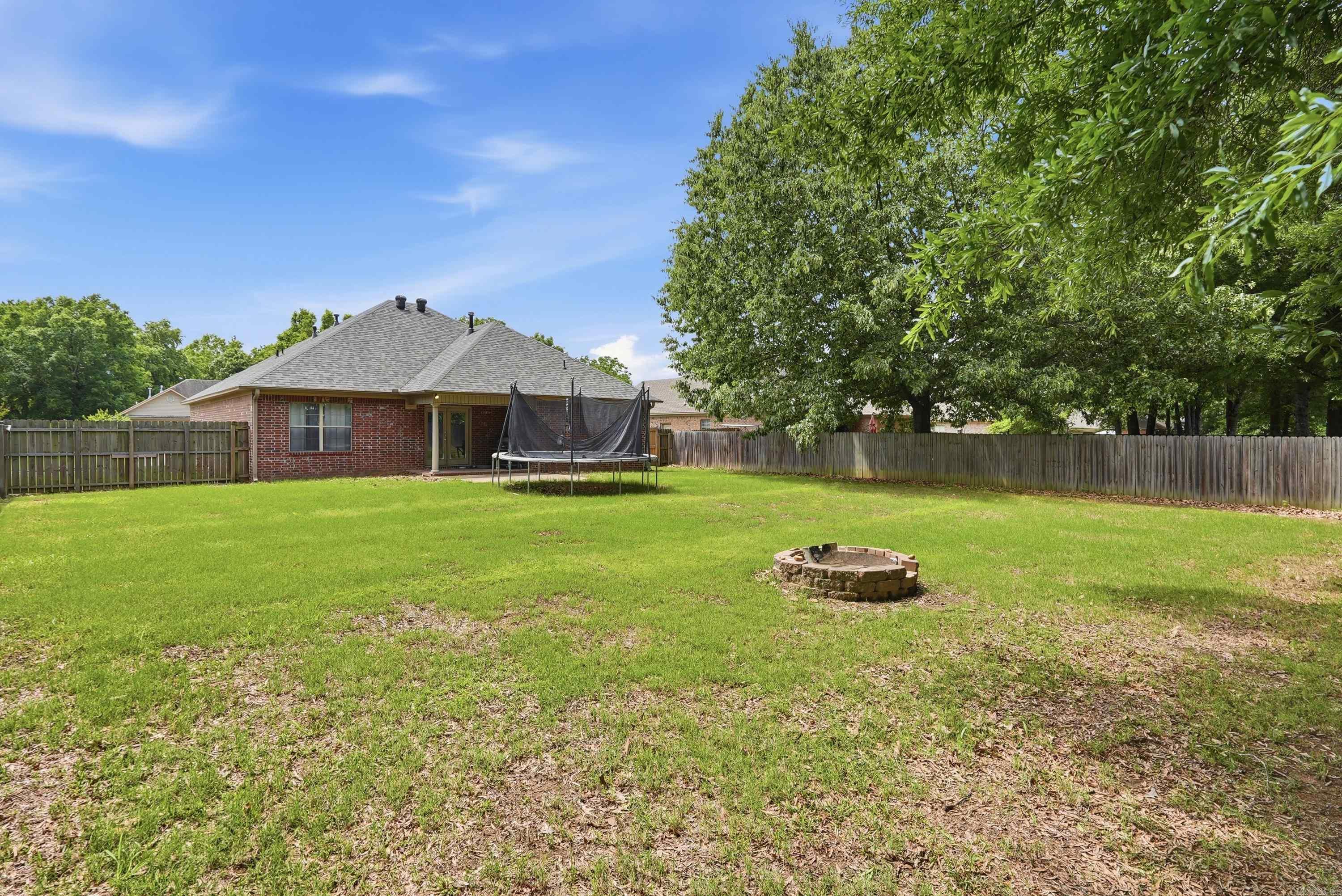 BRENTWOOD - Residential