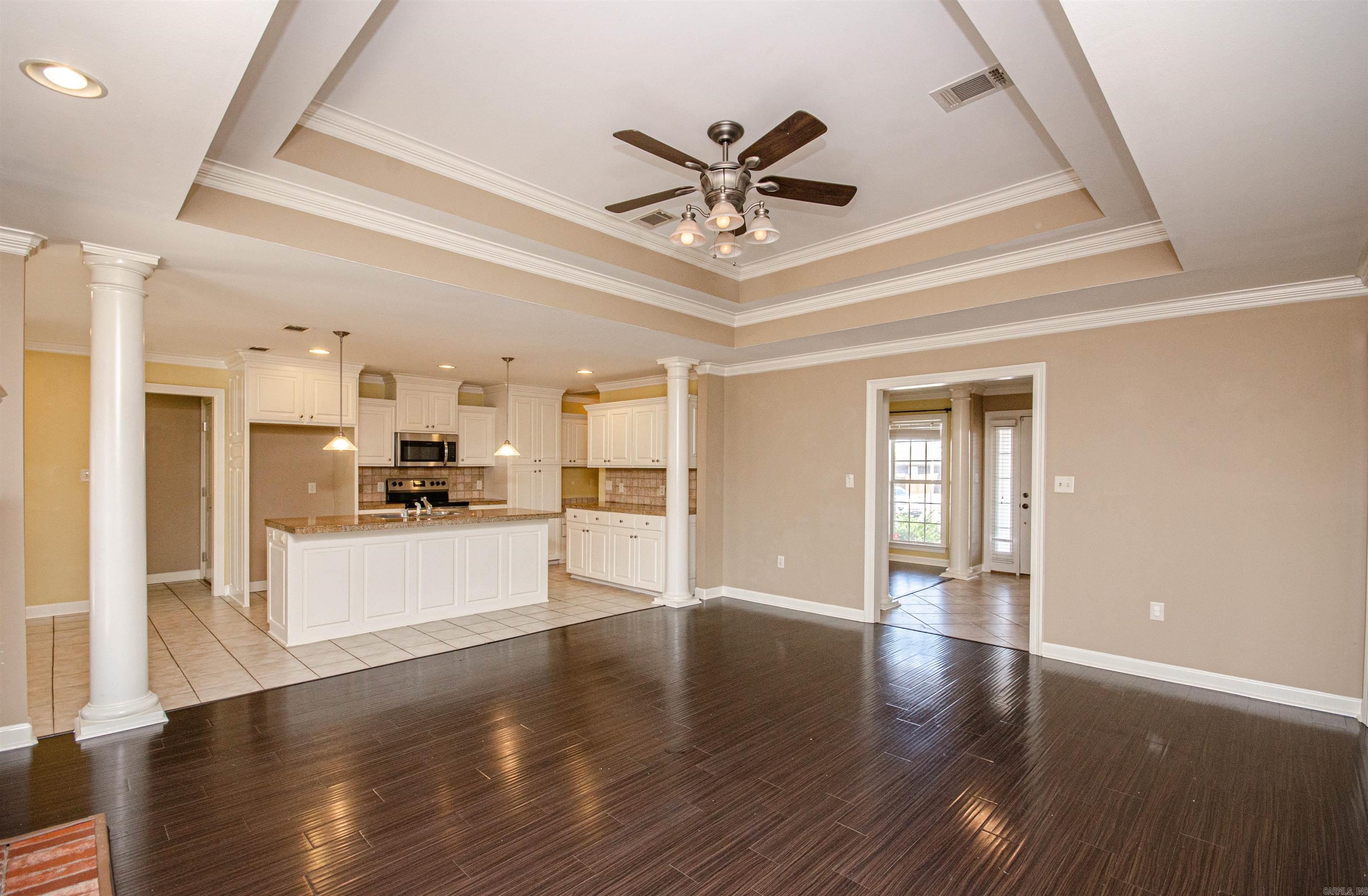 SPRING VALLEY - Residential