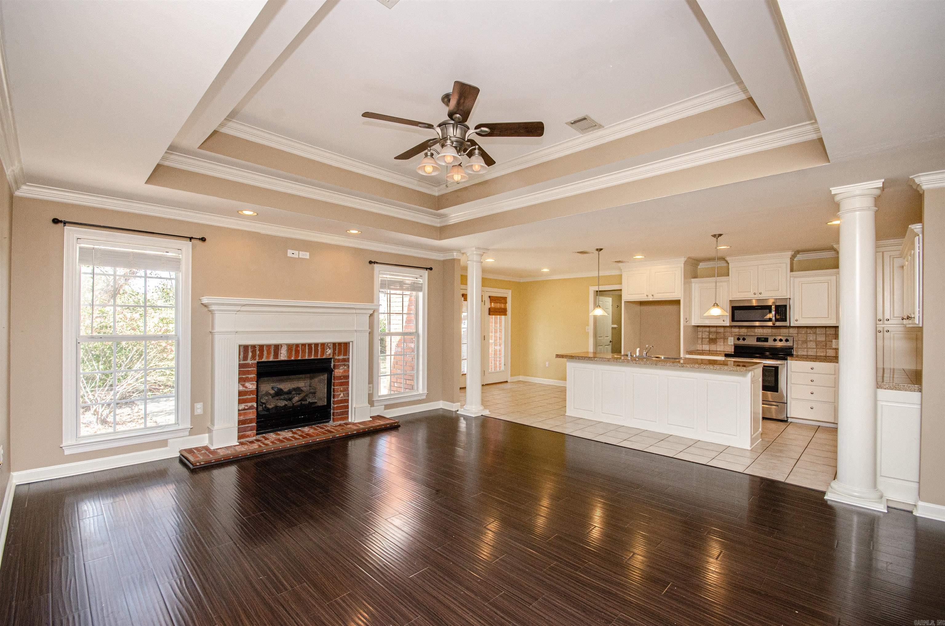 SPRING VALLEY - Residential