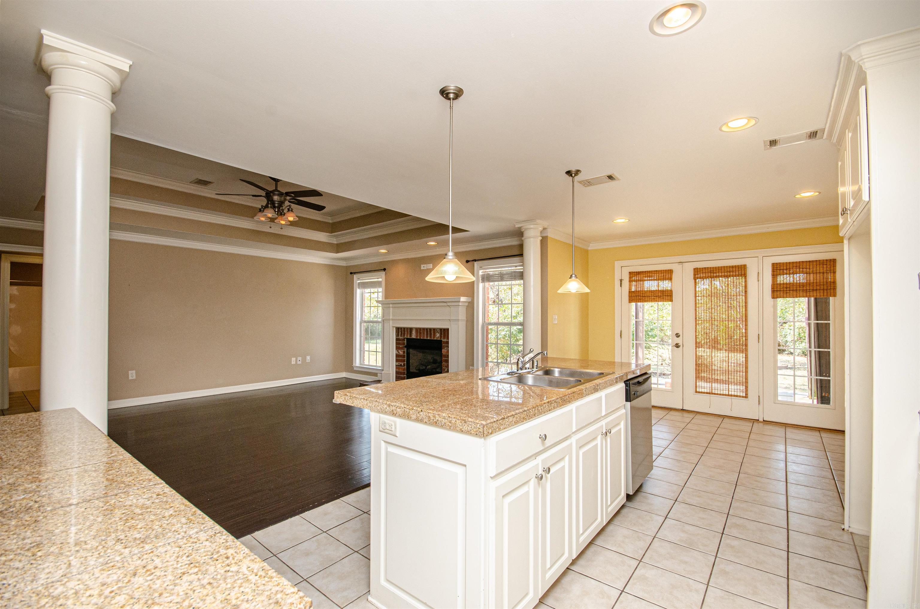 SPRING VALLEY - Residential