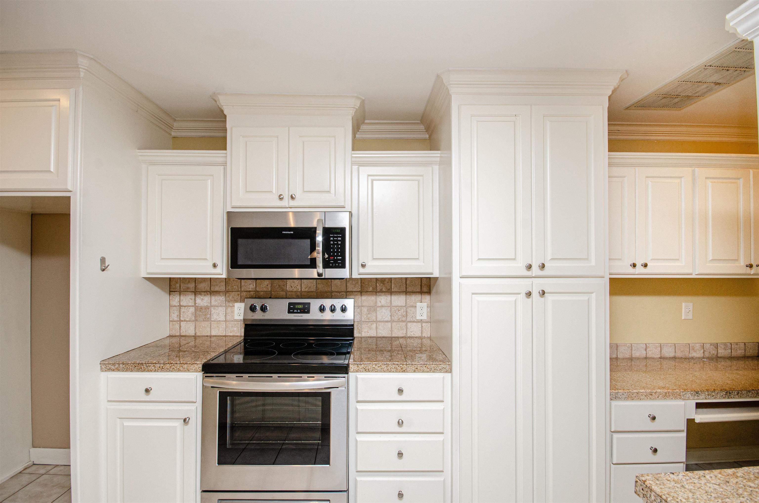 SPRING VALLEY - Residential