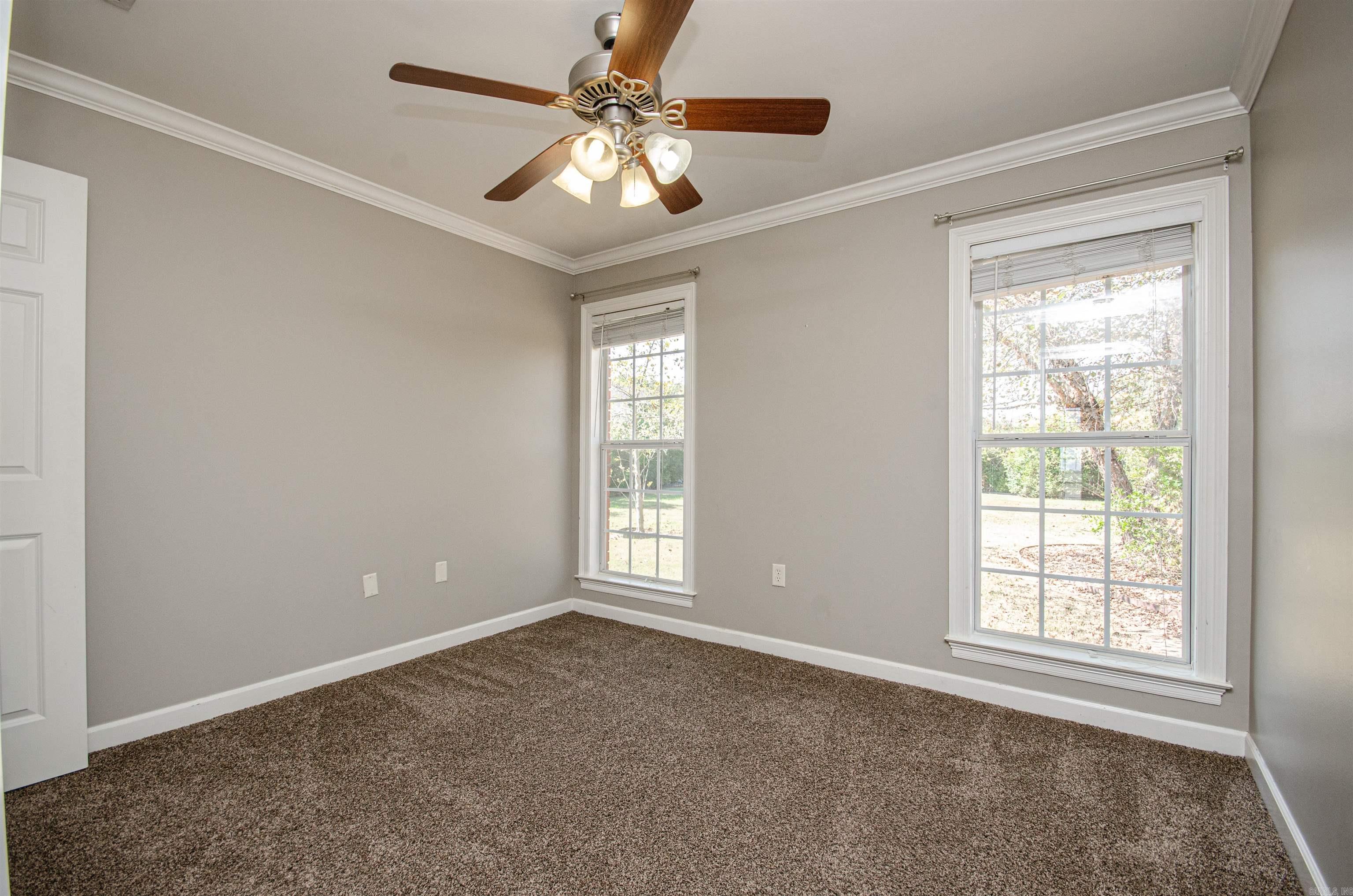 SPRING VALLEY - Residential