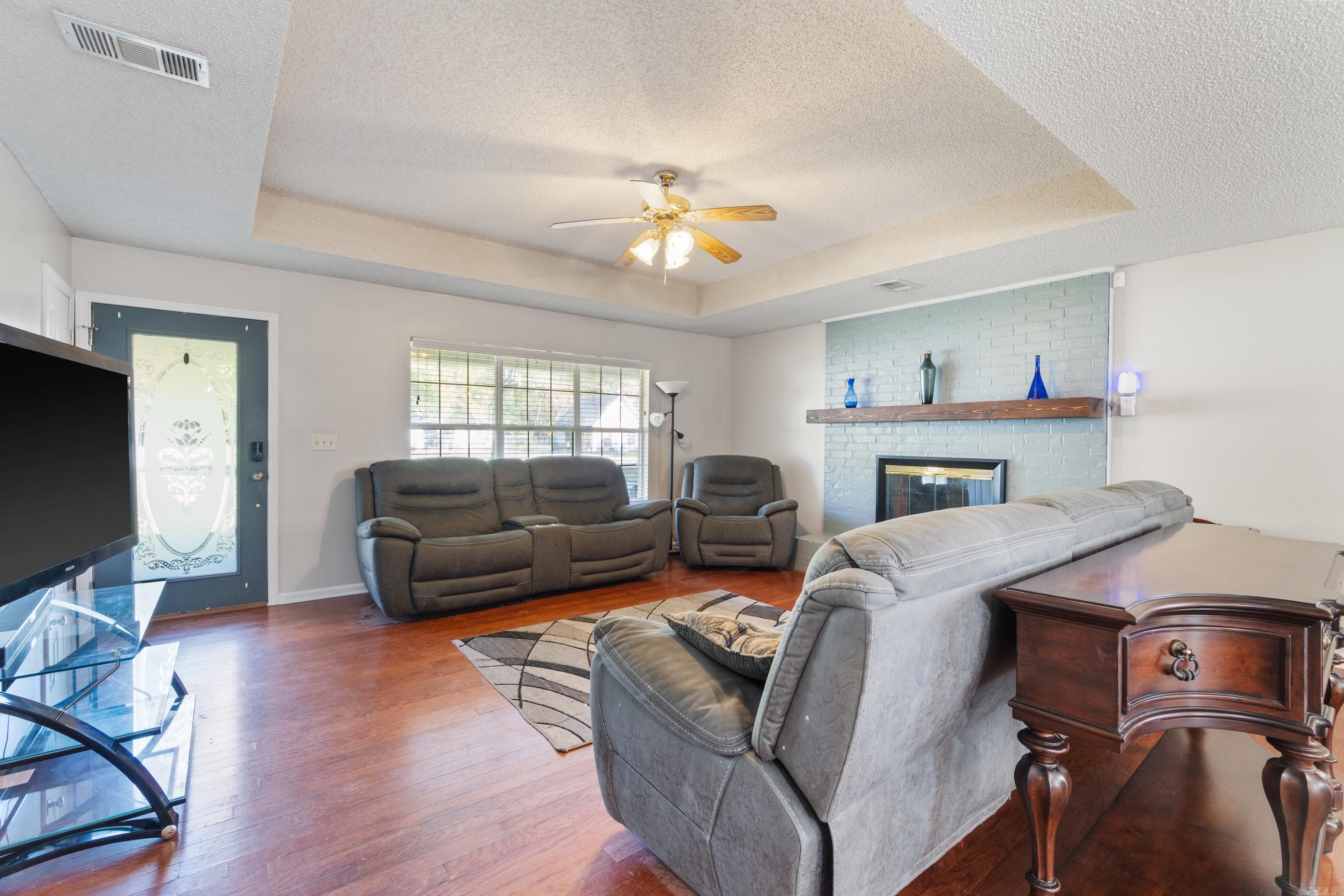 Lone Oak - Residential