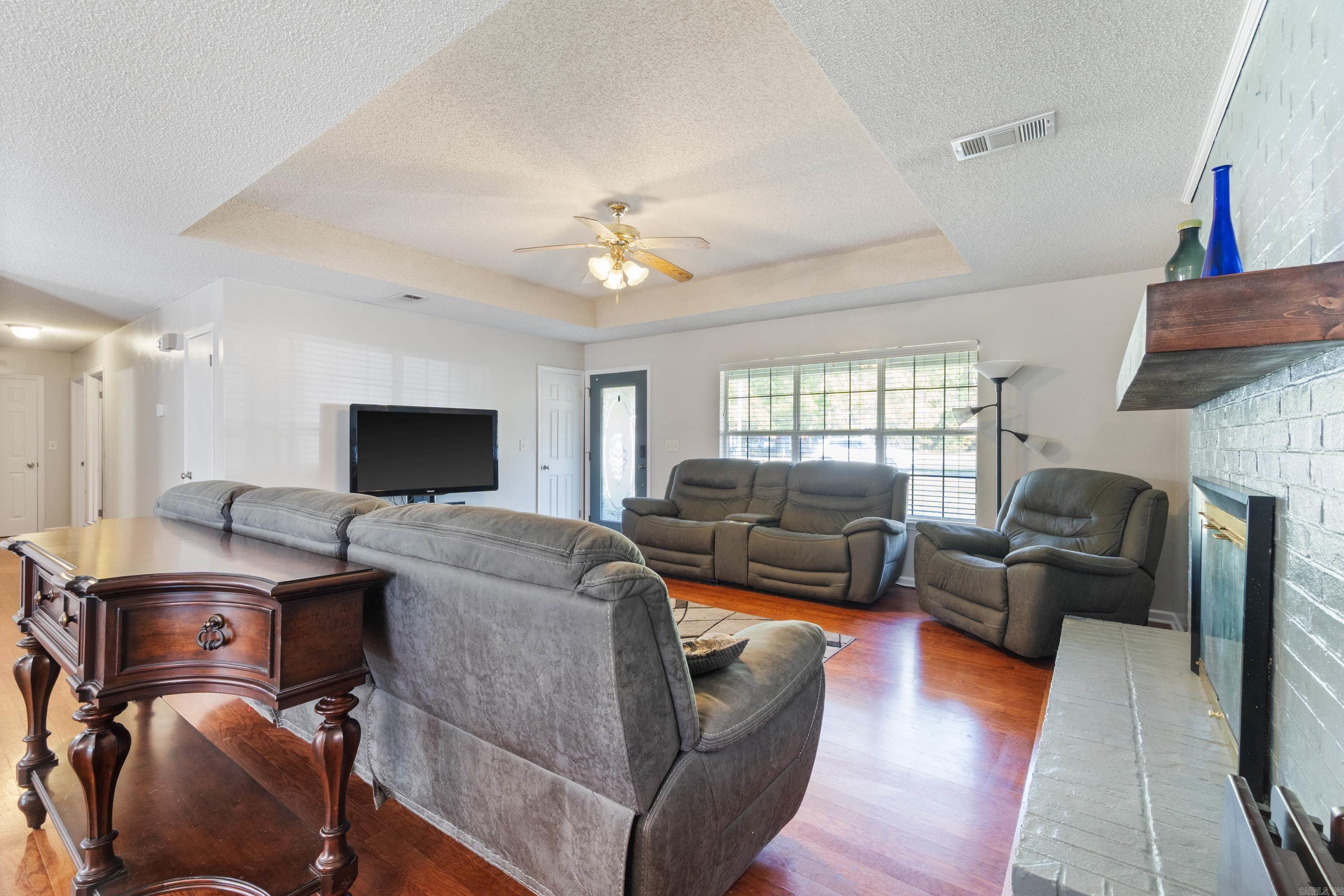 Lone Oak - Residential