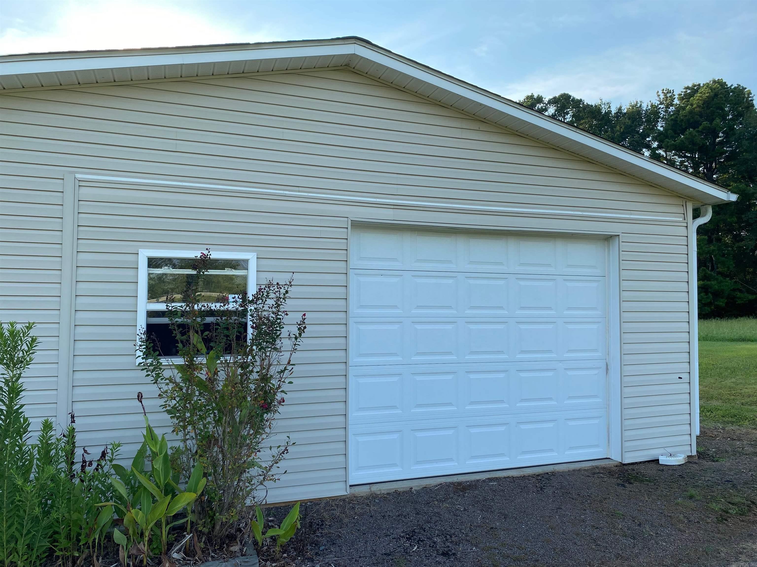 Metes & Bounds - Farm