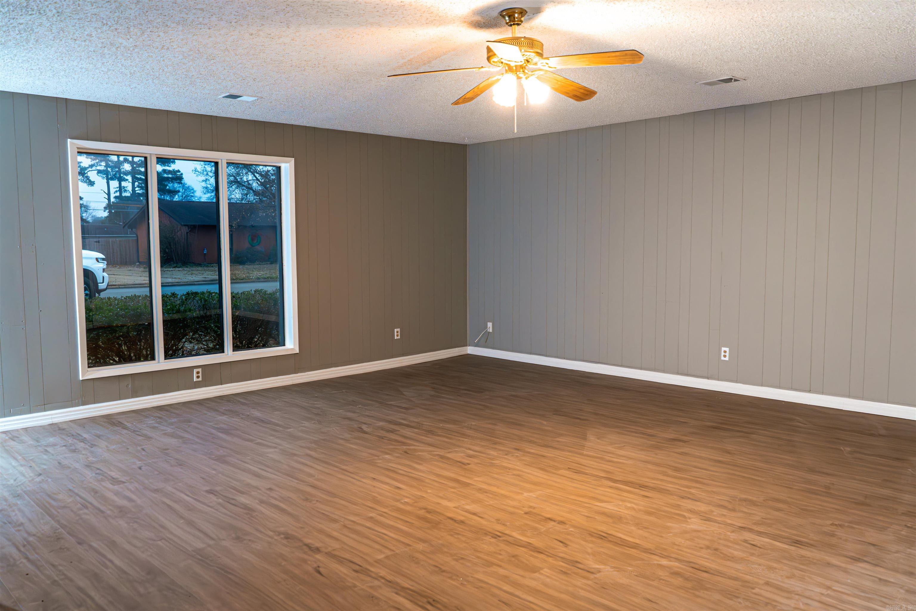 Criss 2nd - Residential