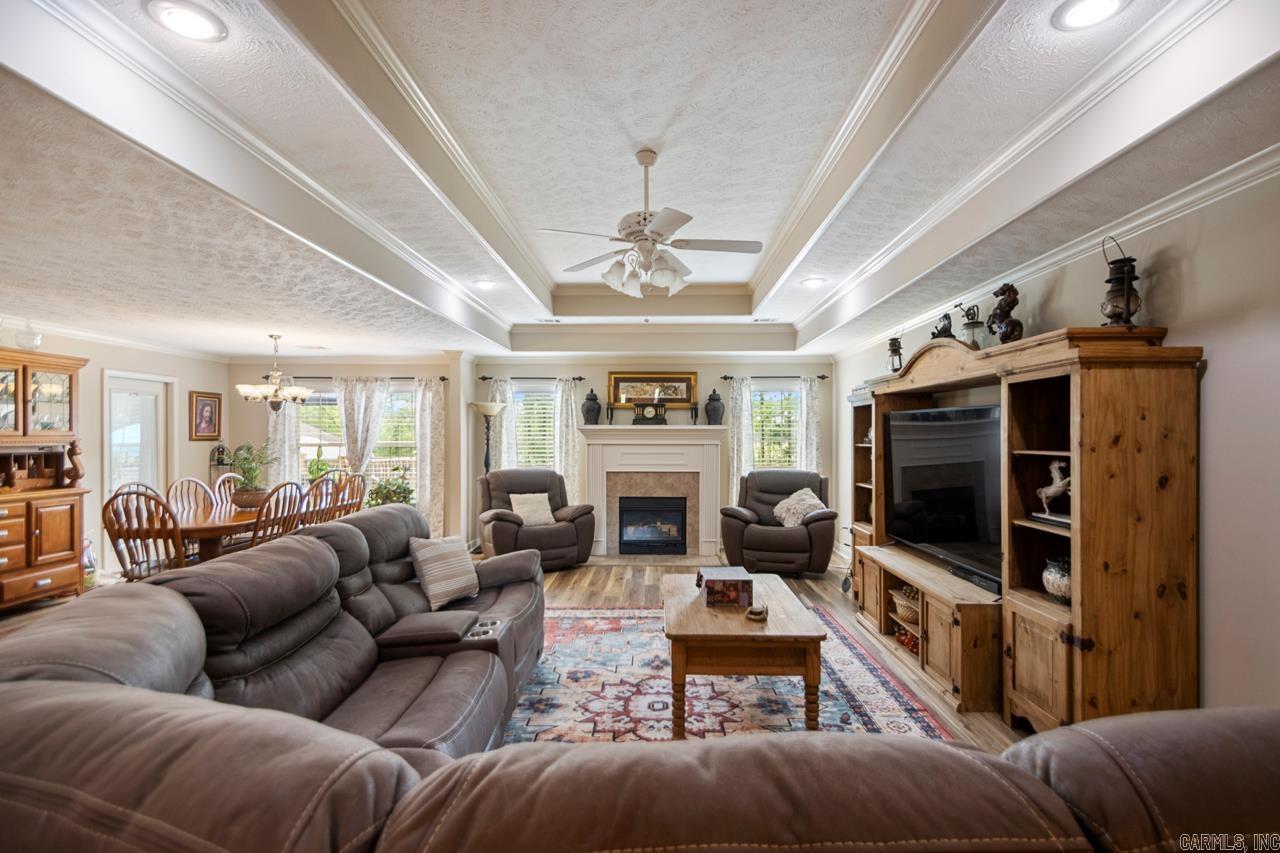 AUSTIN VILLAGE - Residential