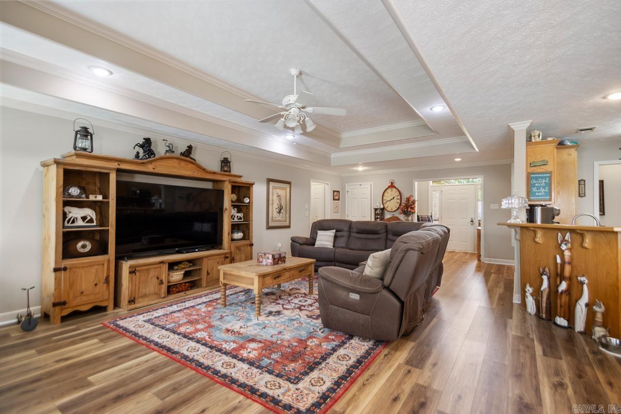 AUSTIN VILLAGE - Residential