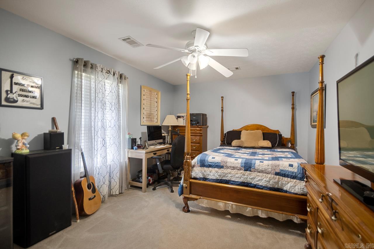 AUSTIN VILLAGE - Residential