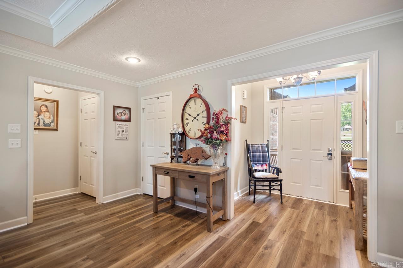 AUSTIN VILLAGE - Residential