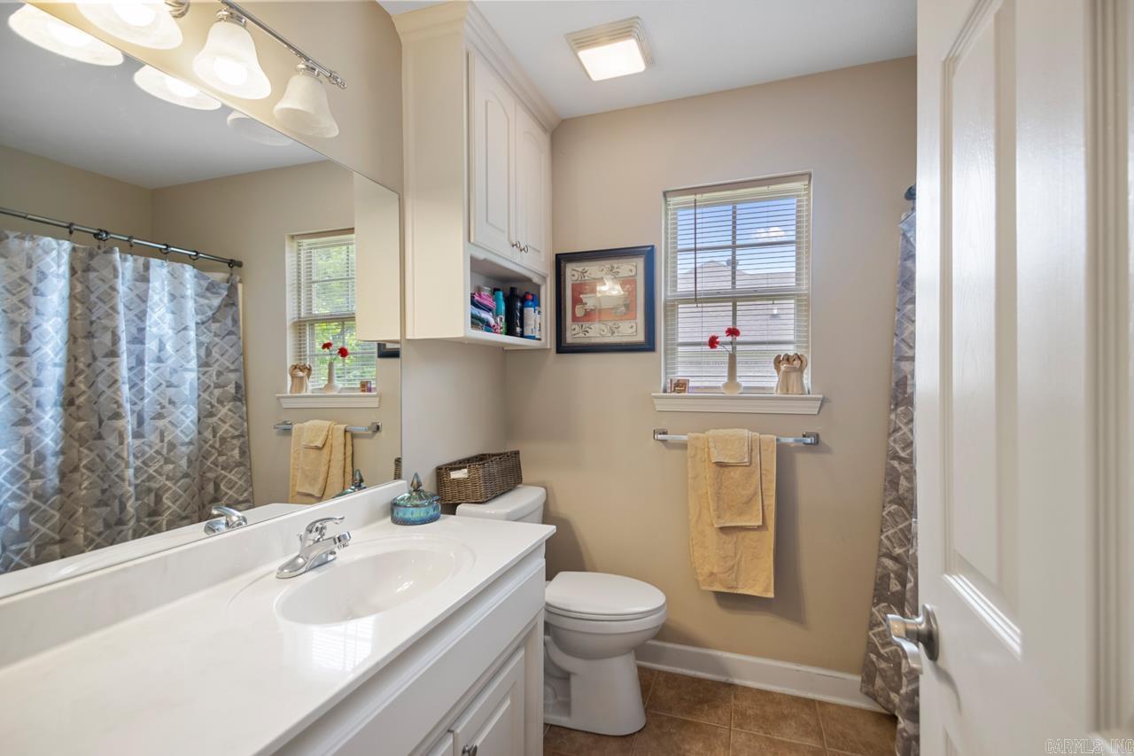 AUSTIN VILLAGE - Residential