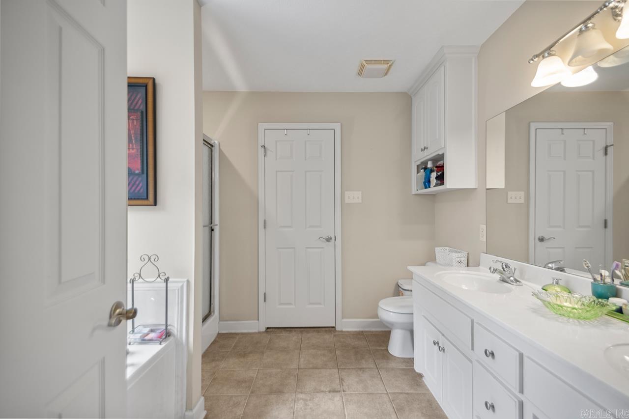 AUSTIN VILLAGE - Residential