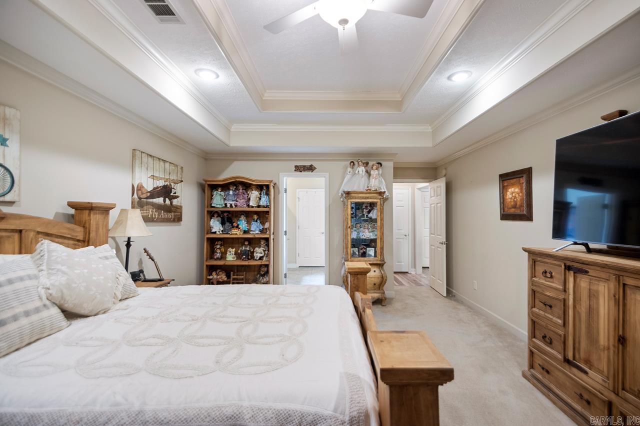 AUSTIN VILLAGE - Residential