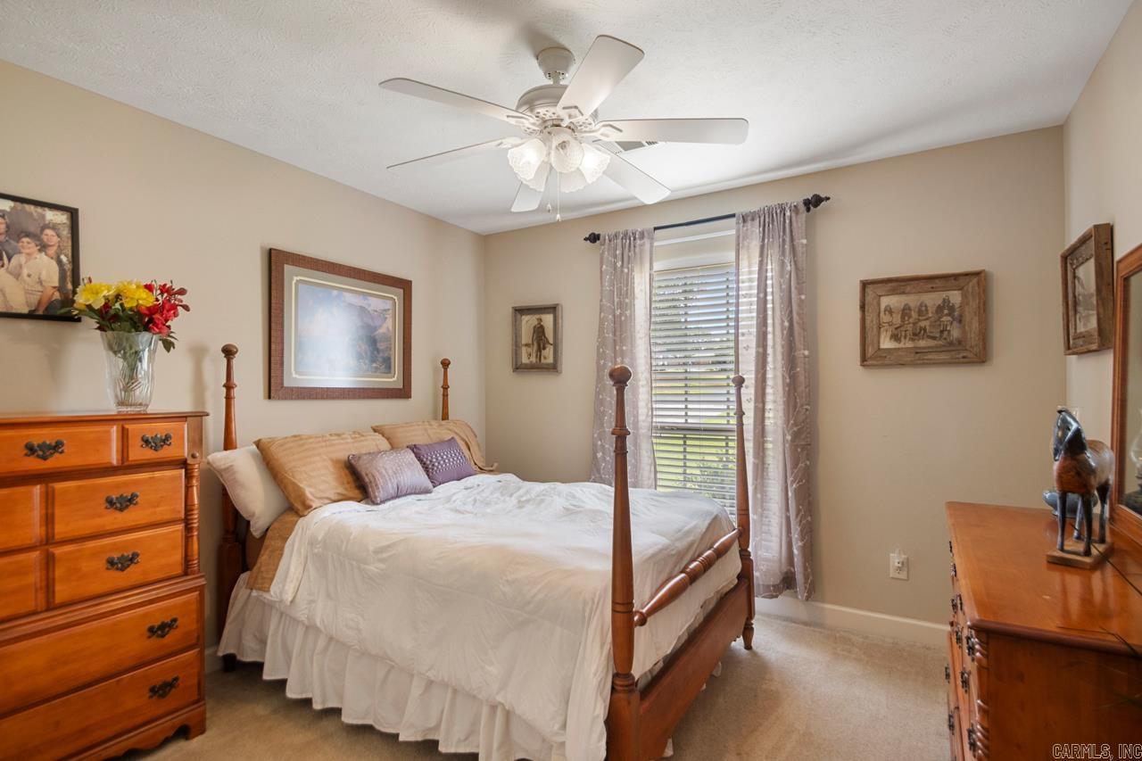 AUSTIN VILLAGE - Residential