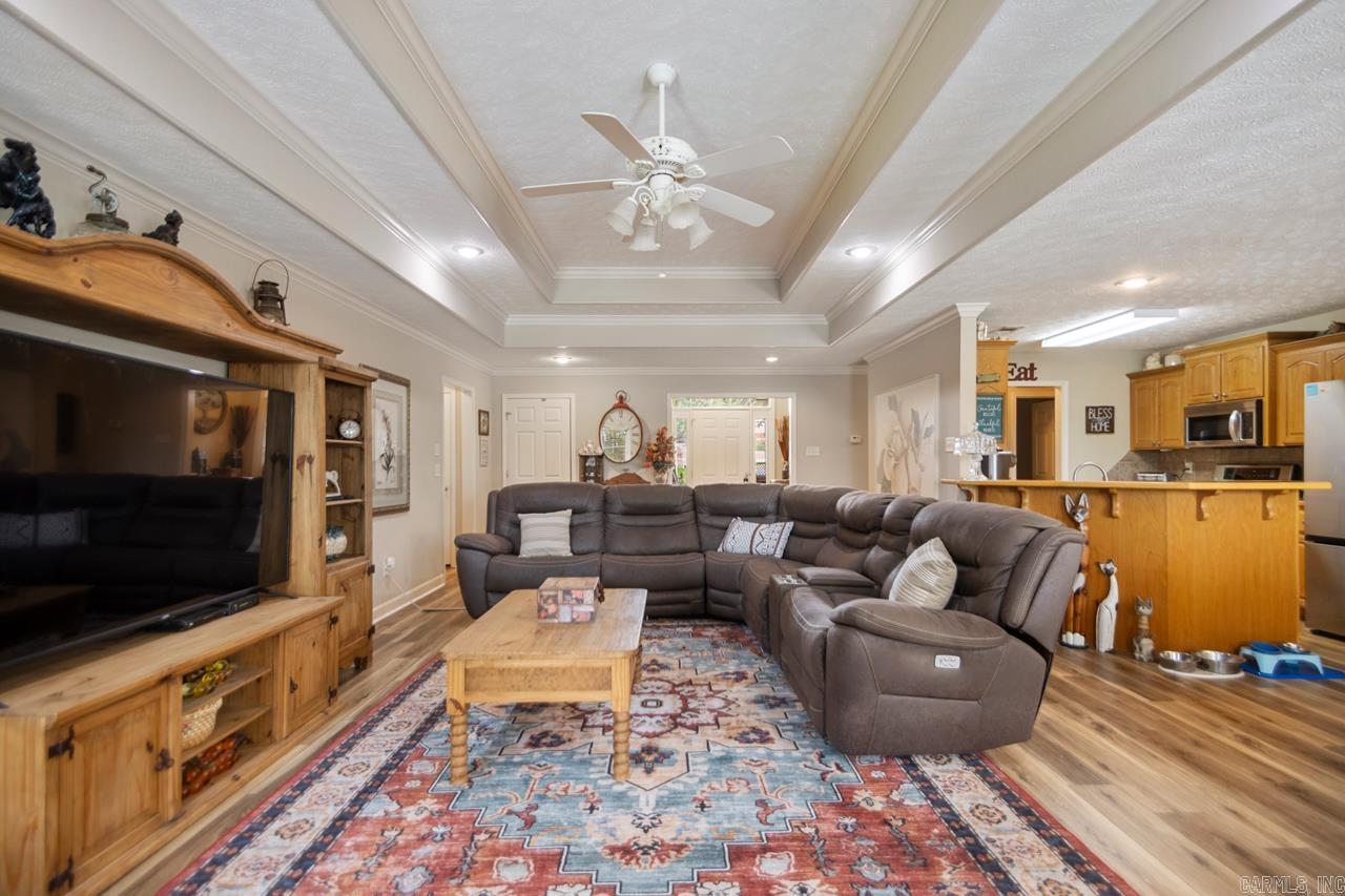 AUSTIN VILLAGE - Residential