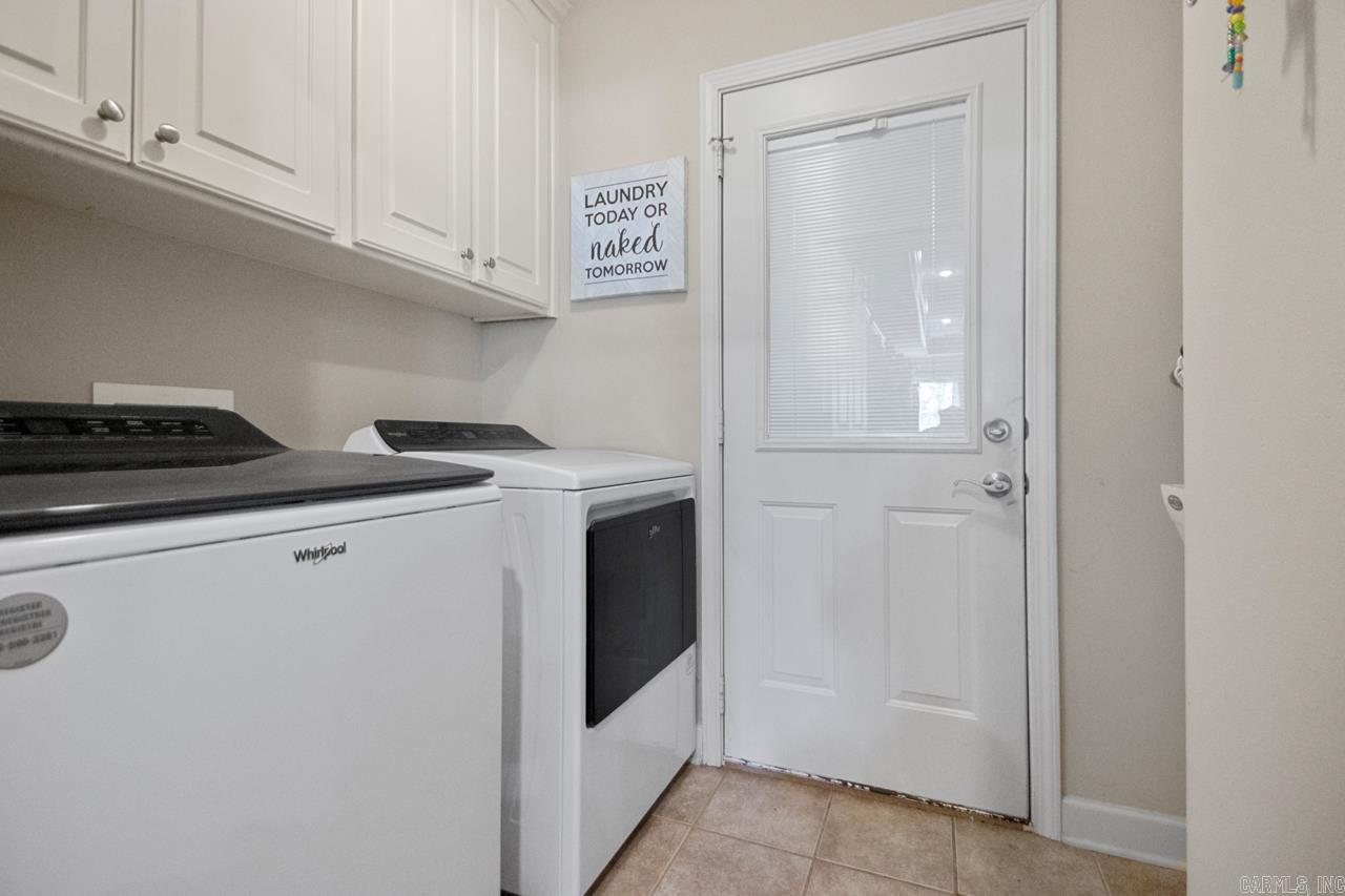 AUSTIN VILLAGE - Residential