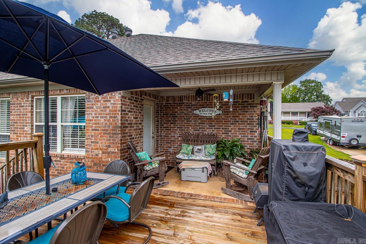 AUSTIN VILLAGE - Residential