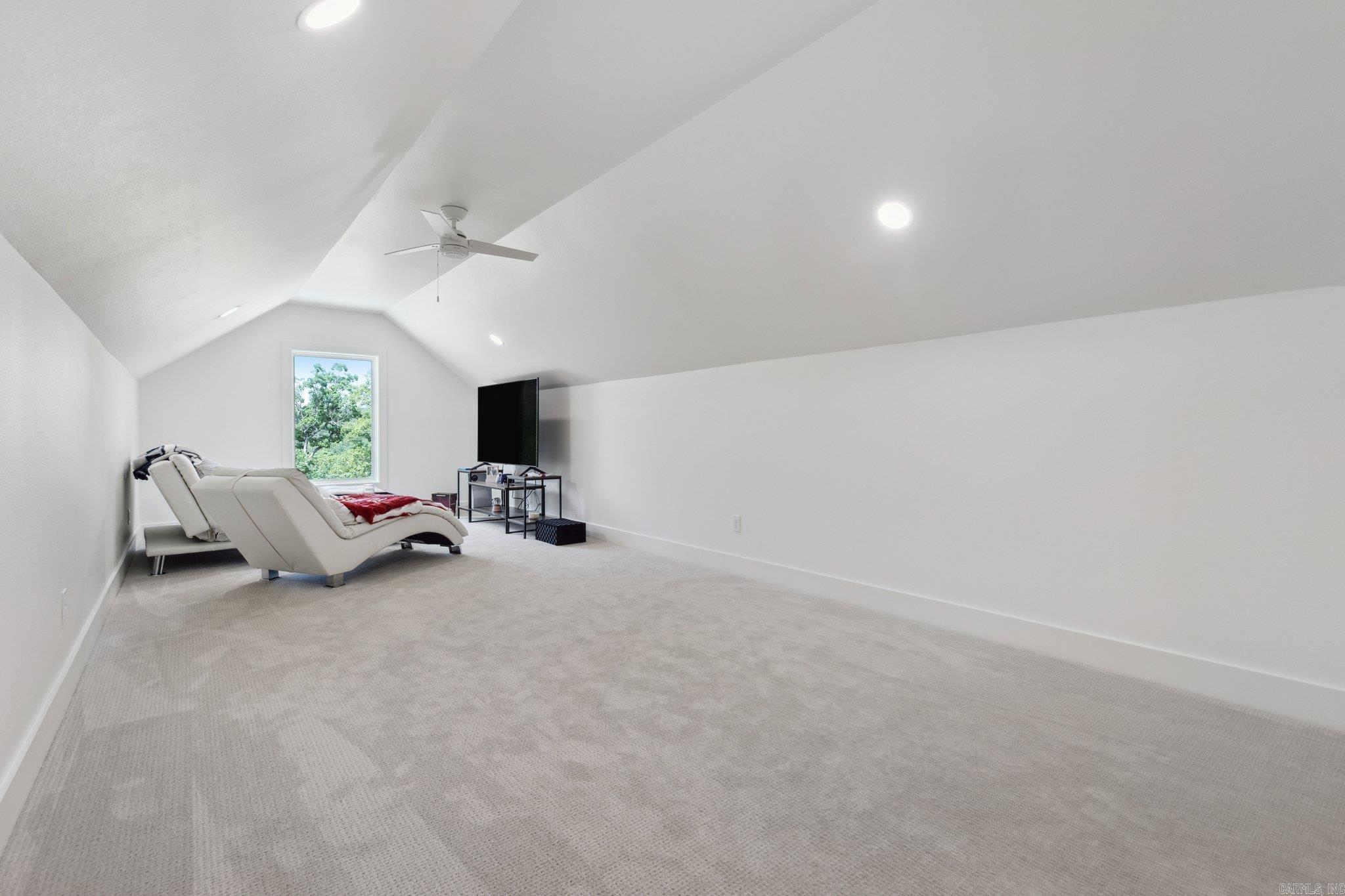 LAKEVIEW WEST - Residential