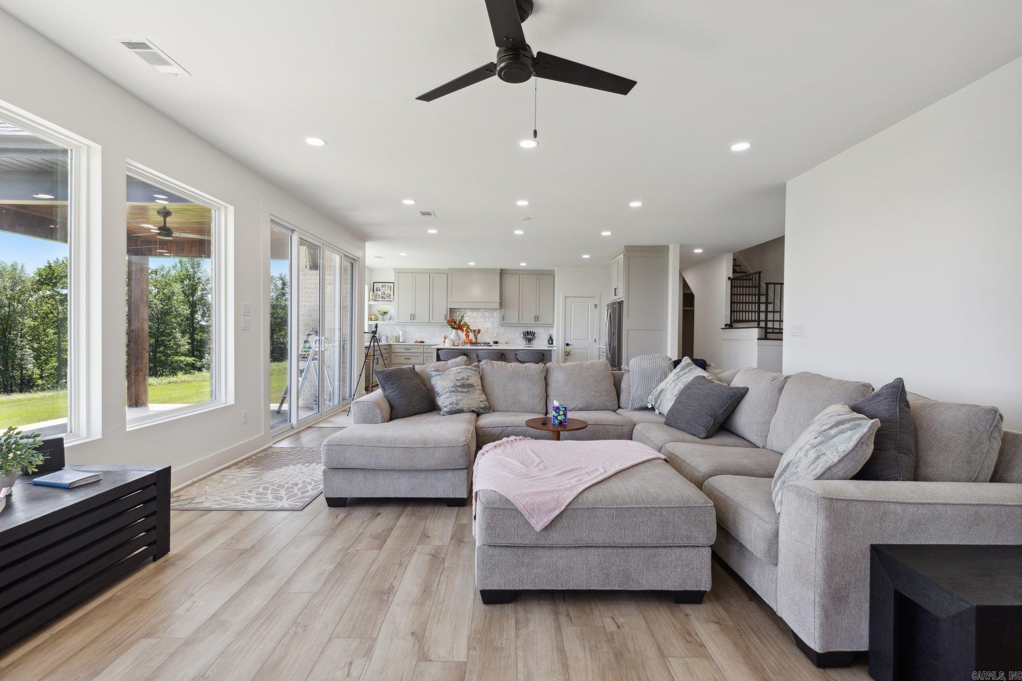 LAKEVIEW WEST - Residential