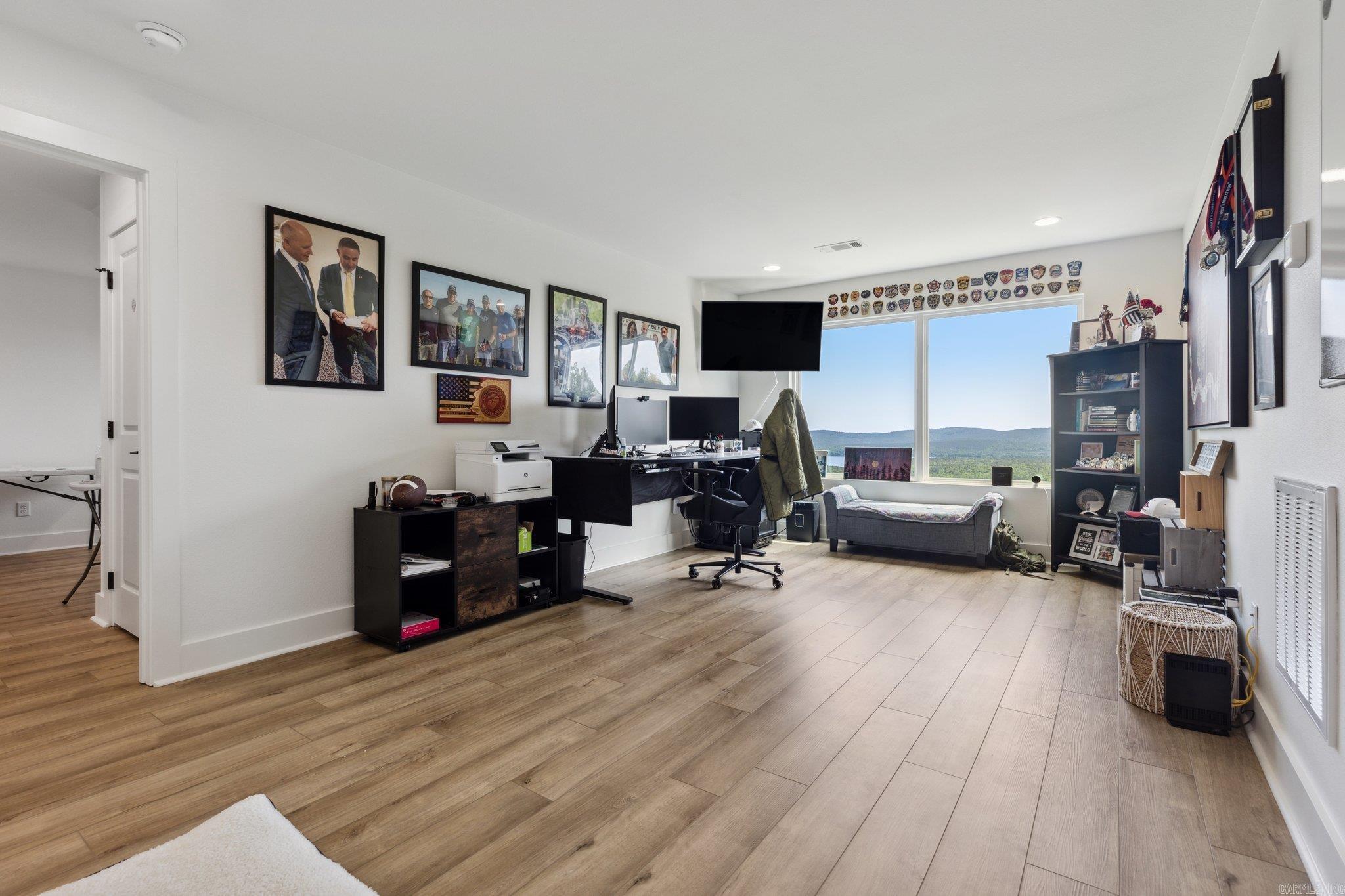 LAKEVIEW WEST - Residential