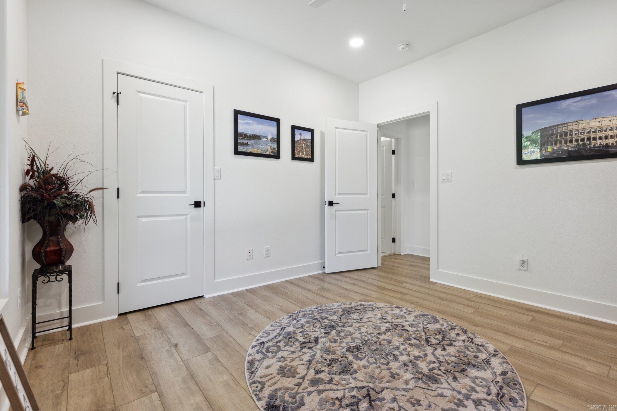 LAKEVIEW WEST - Residential