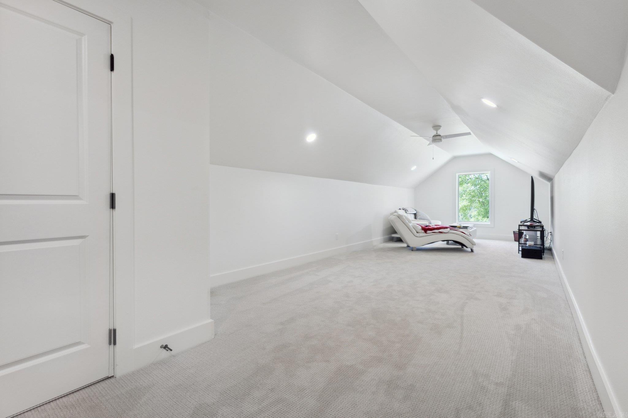 LAKEVIEW WEST - Residential