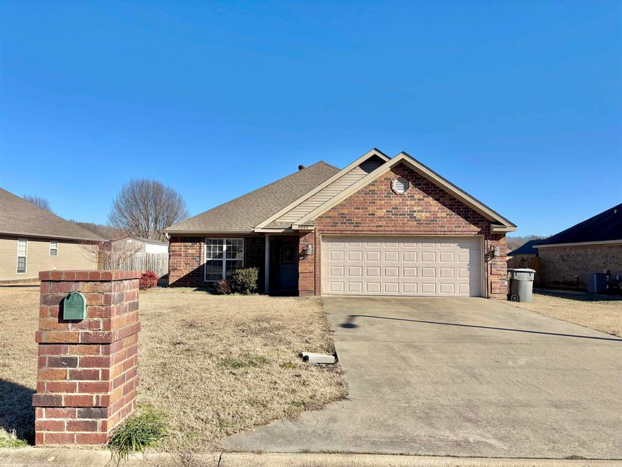 Great neighborhood. Great school district. Take a look at this 3 bedroom, 2 bath house in Valley View! Stained concrete floors and neutral colors throughout is a house you can make your home. With a 2 car garage and a privacy fence for the back yard, you don't want to miss out on seeing this in person.