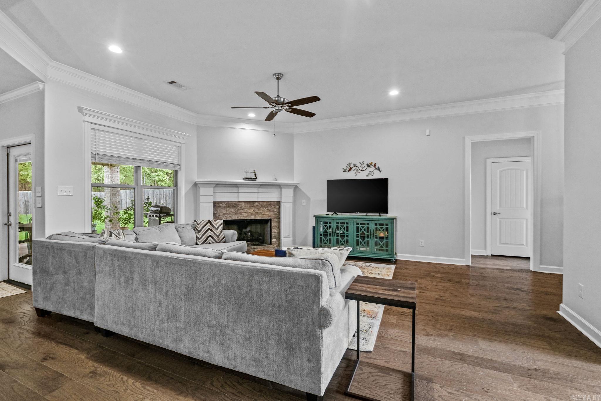 MILLERS GLENN - Residential