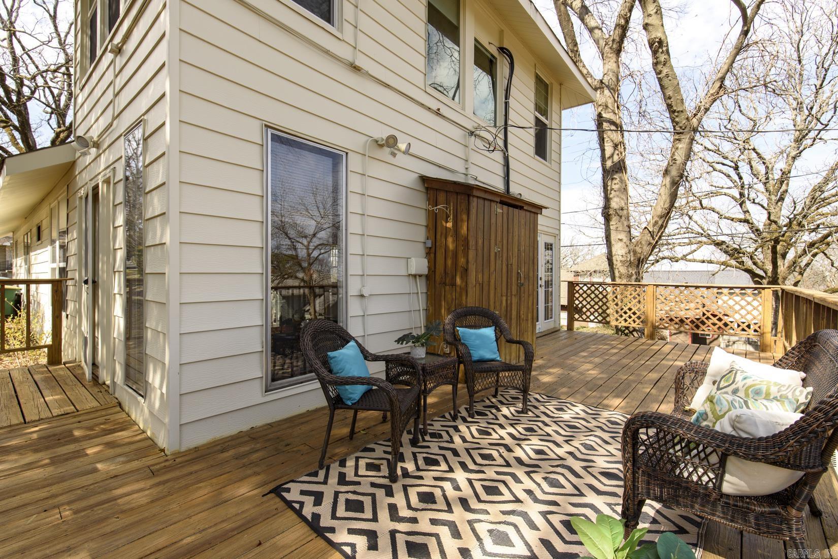 EAST PULASKI HGTS - Residential