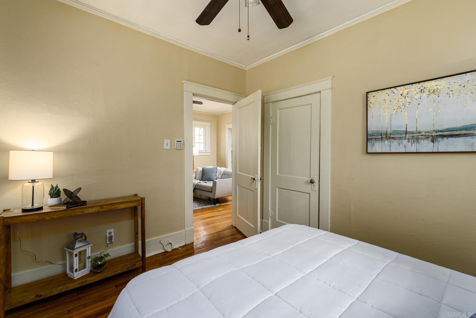 EAST PULASKI HGTS - Residential