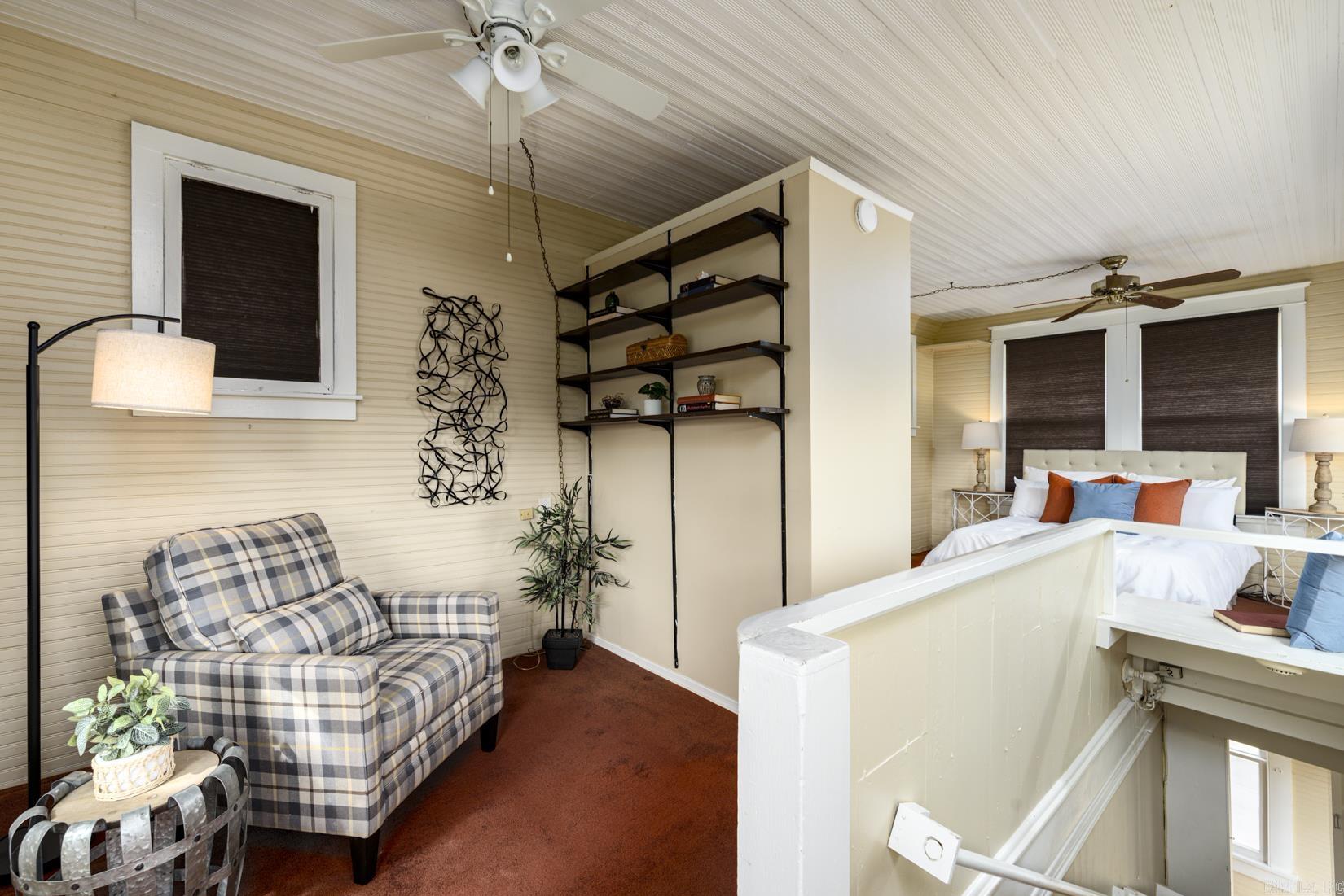 EAST PULASKI HGTS - Residential