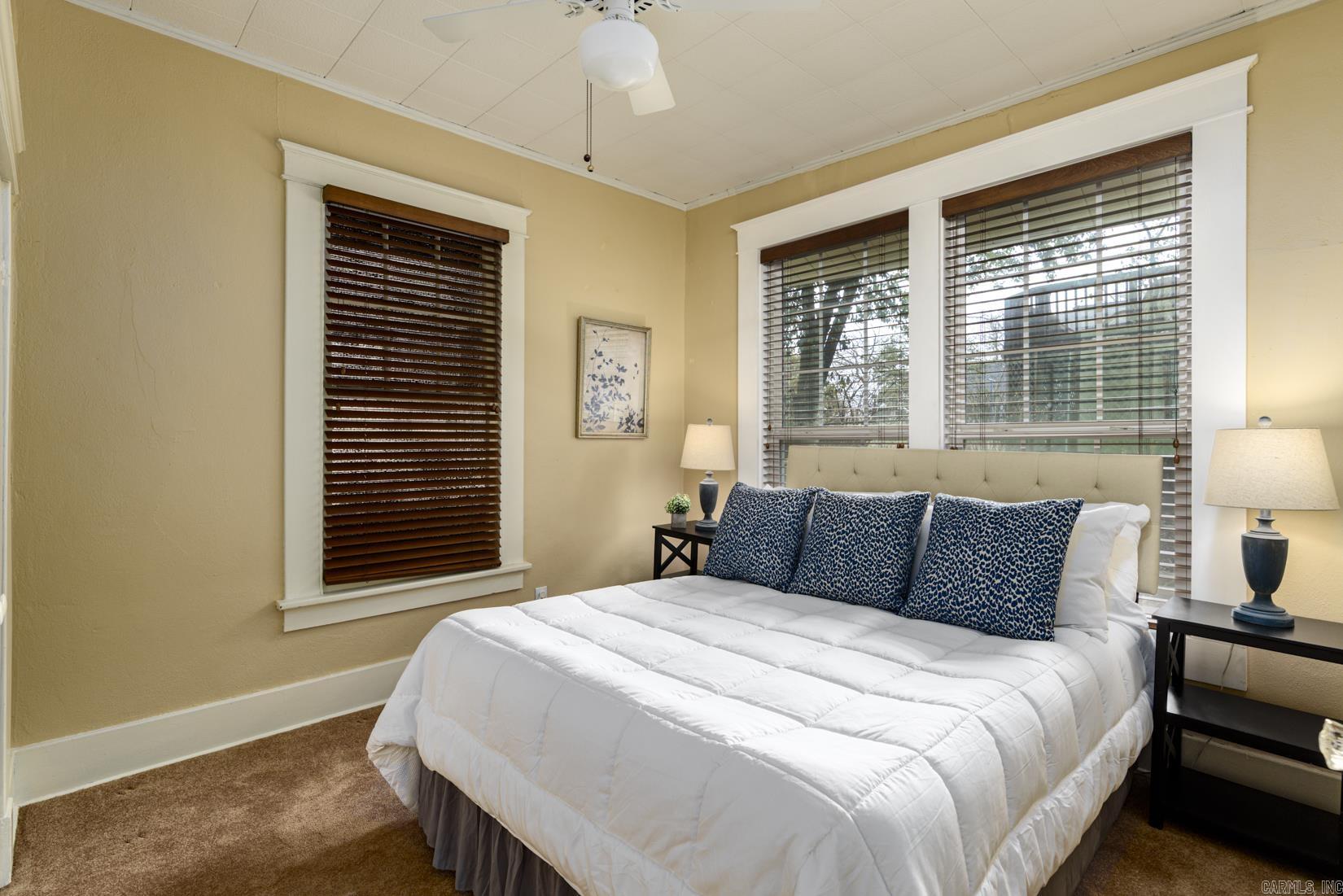 EAST PULASKI HGTS - Residential