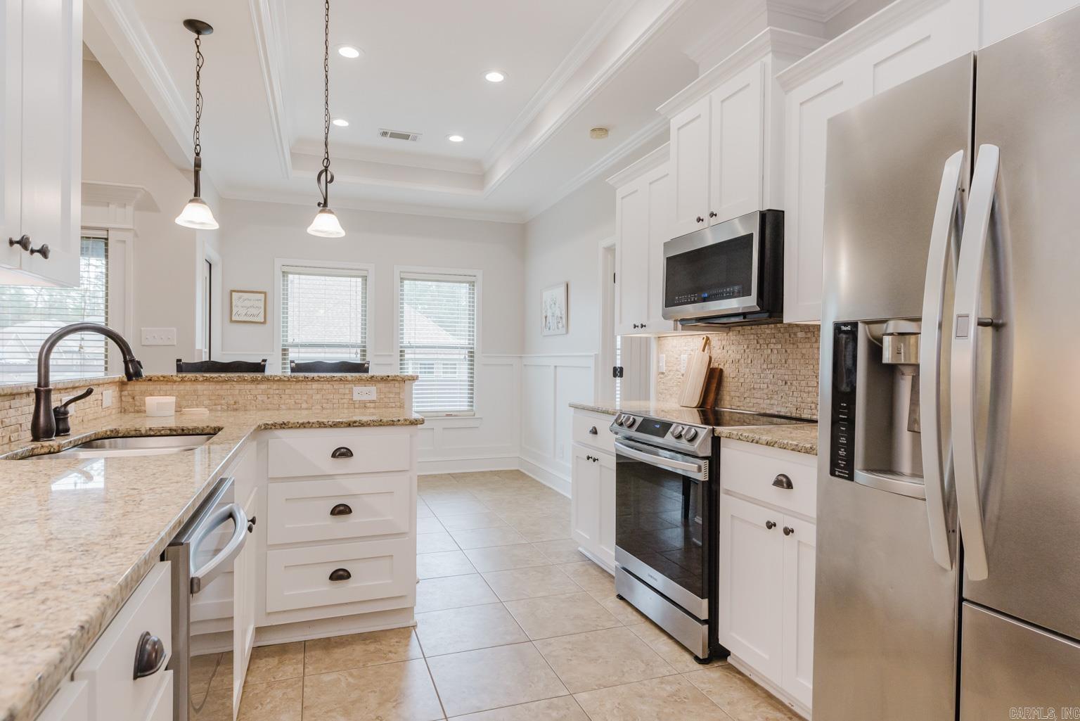 STONEGATE - Residential