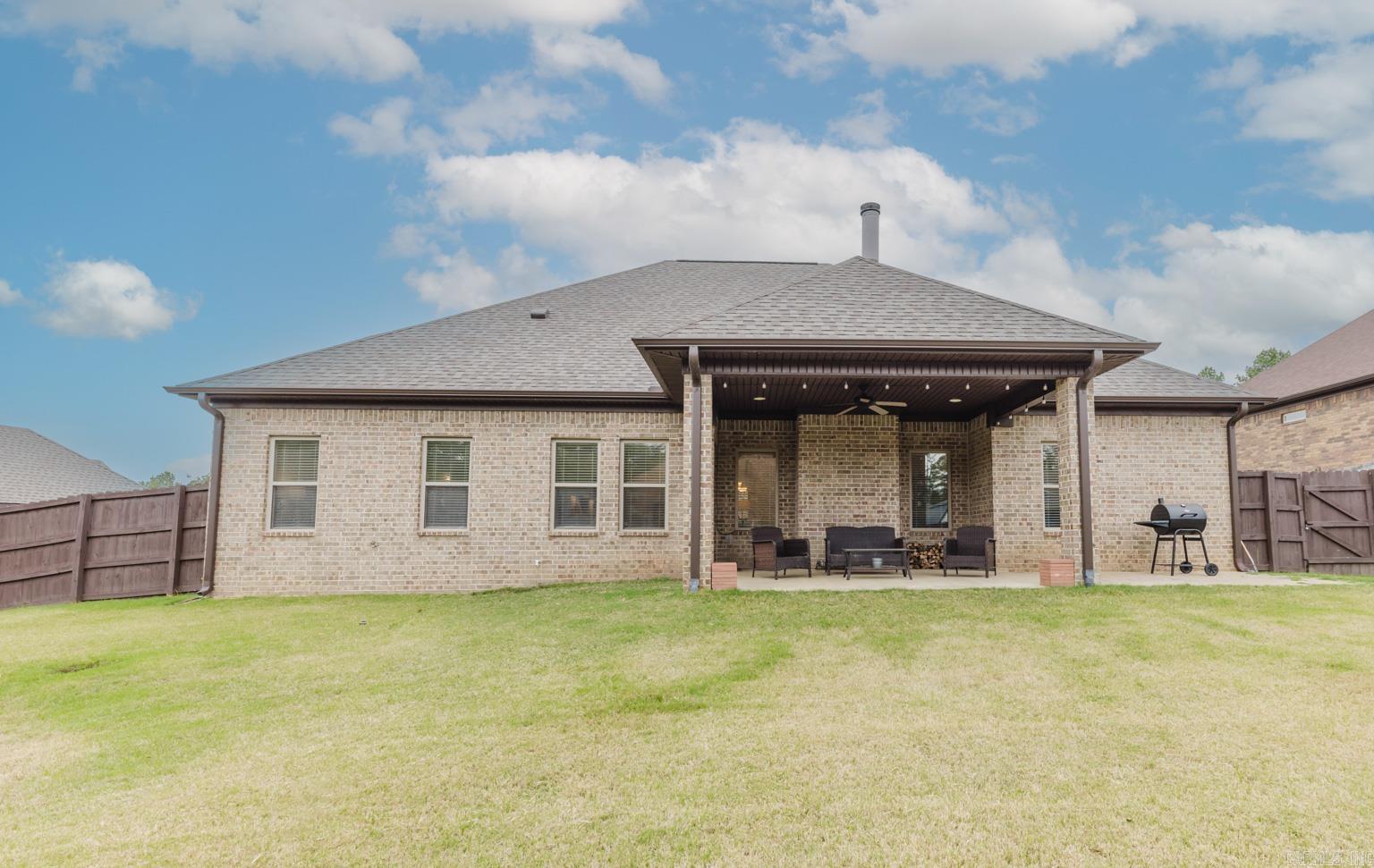 STONEGATE - Residential