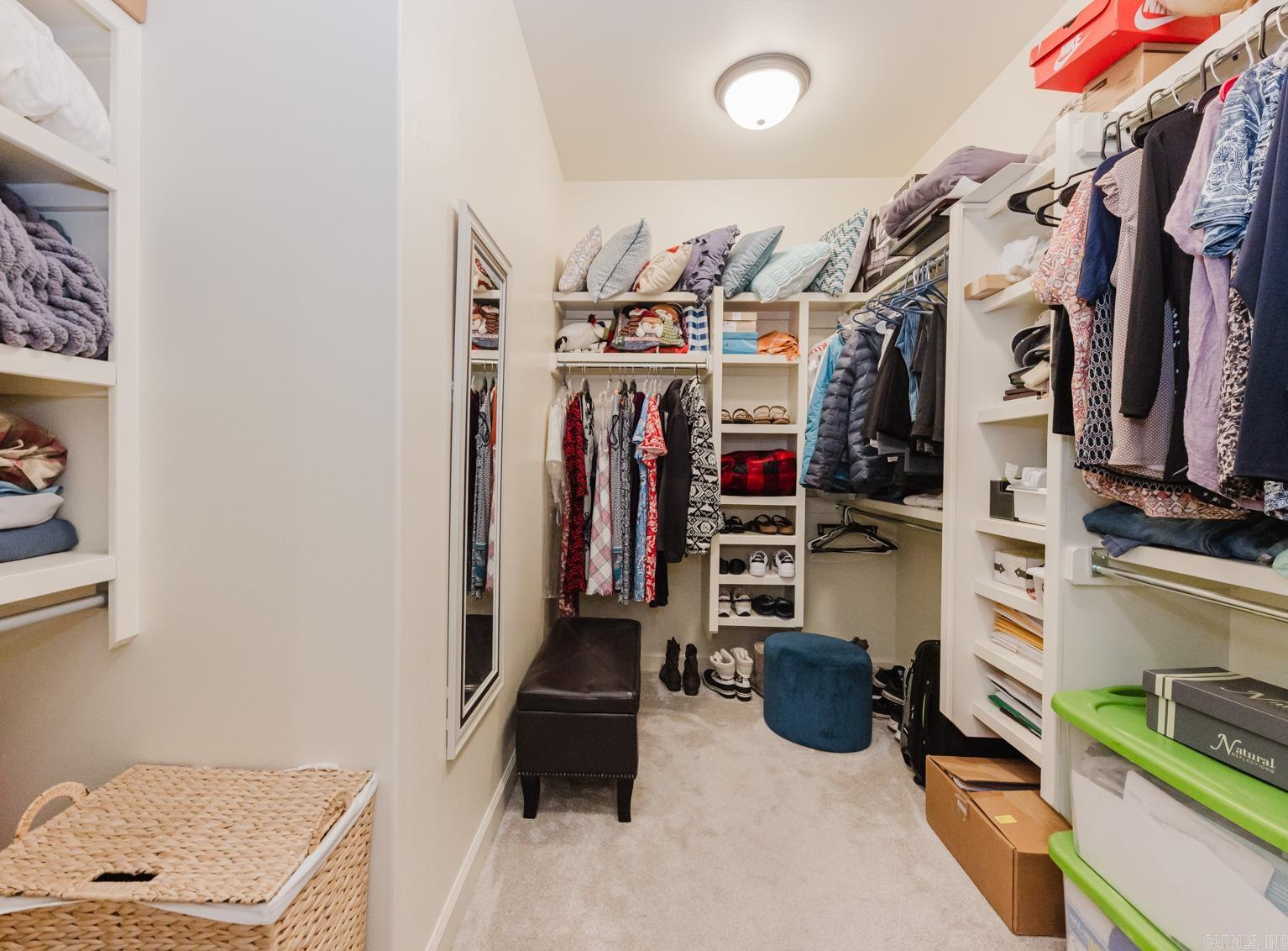 STONEGATE - Residential