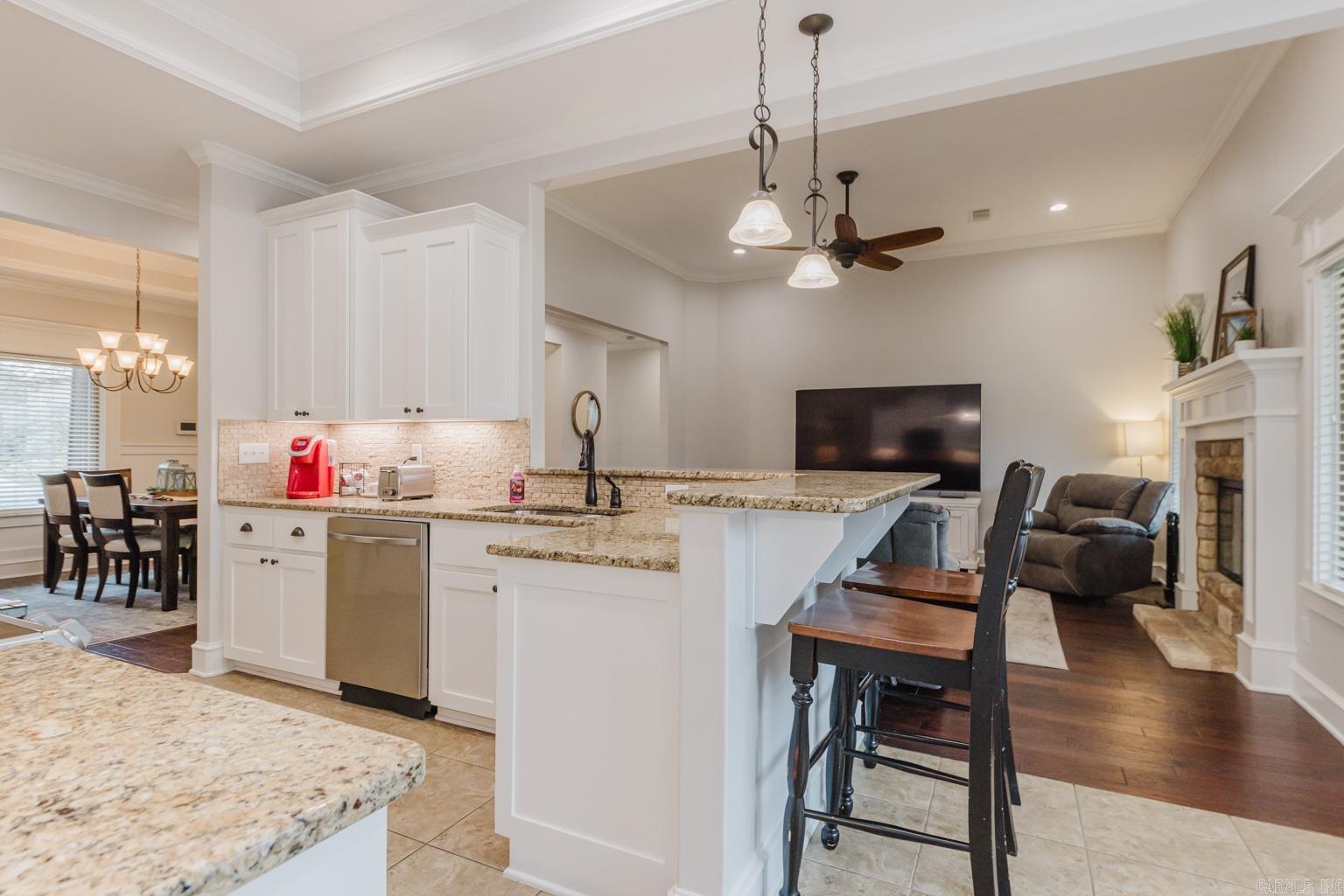 STONEGATE - Residential