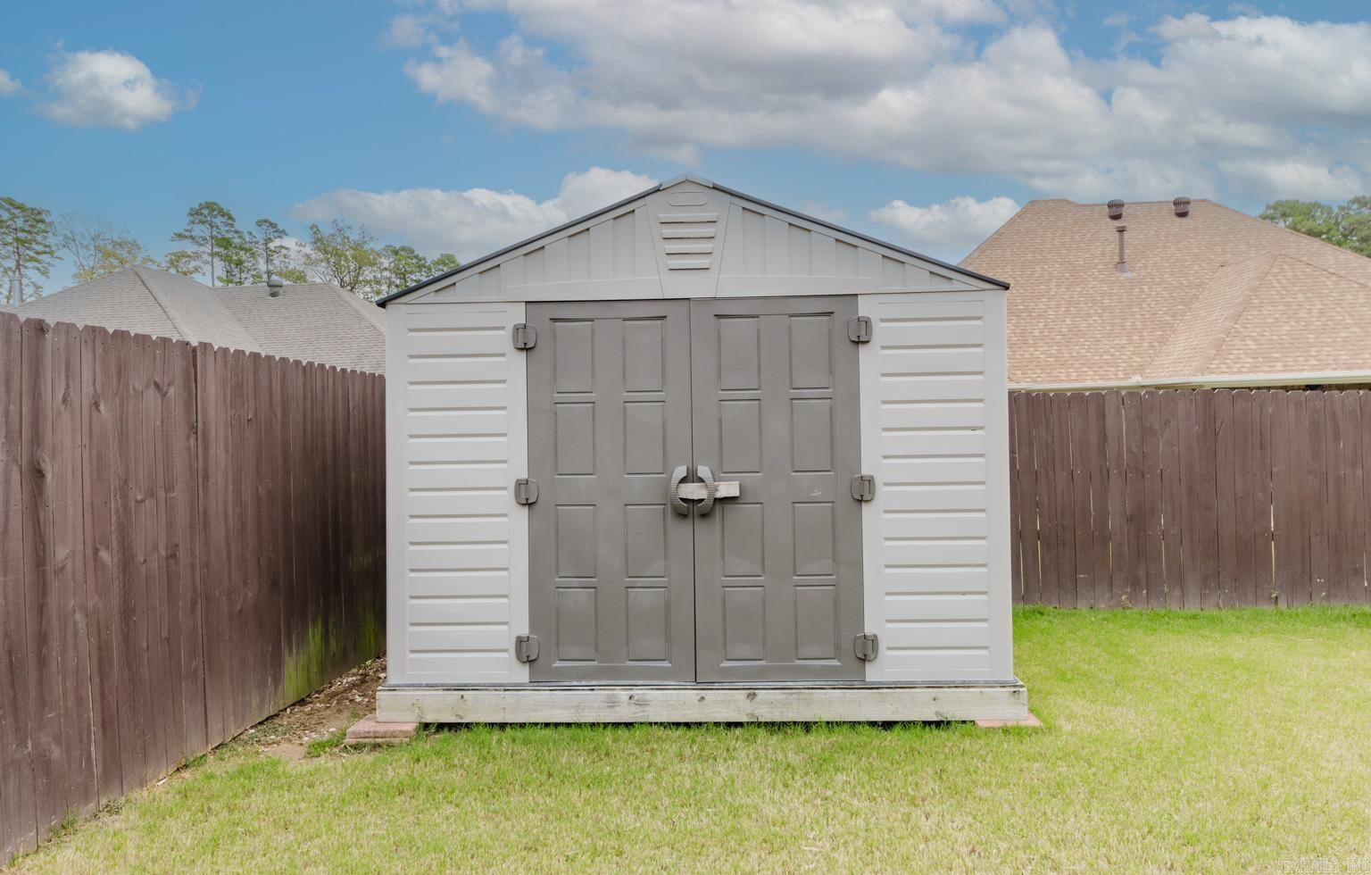 STONEGATE - Residential