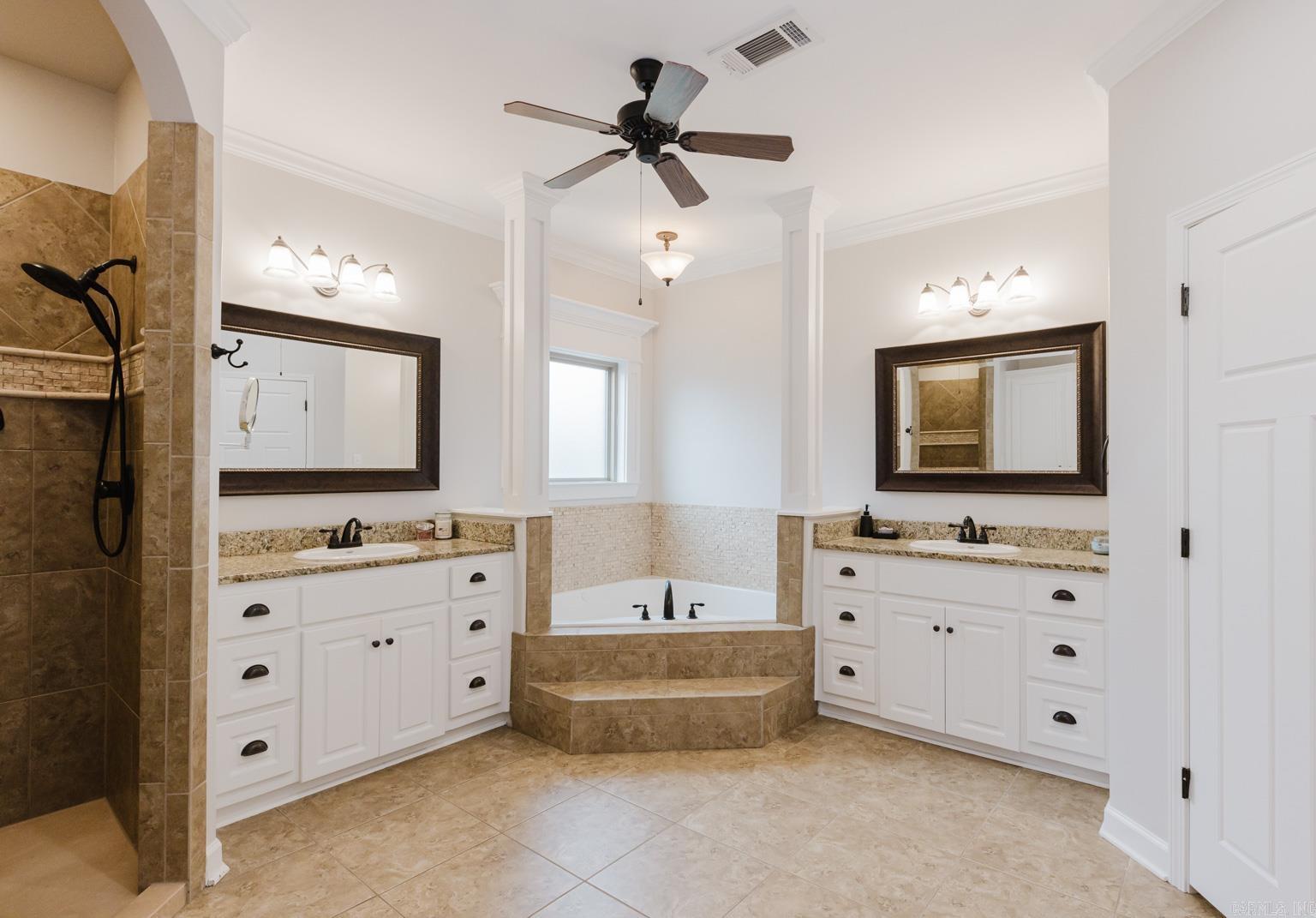 STONEGATE - Residential