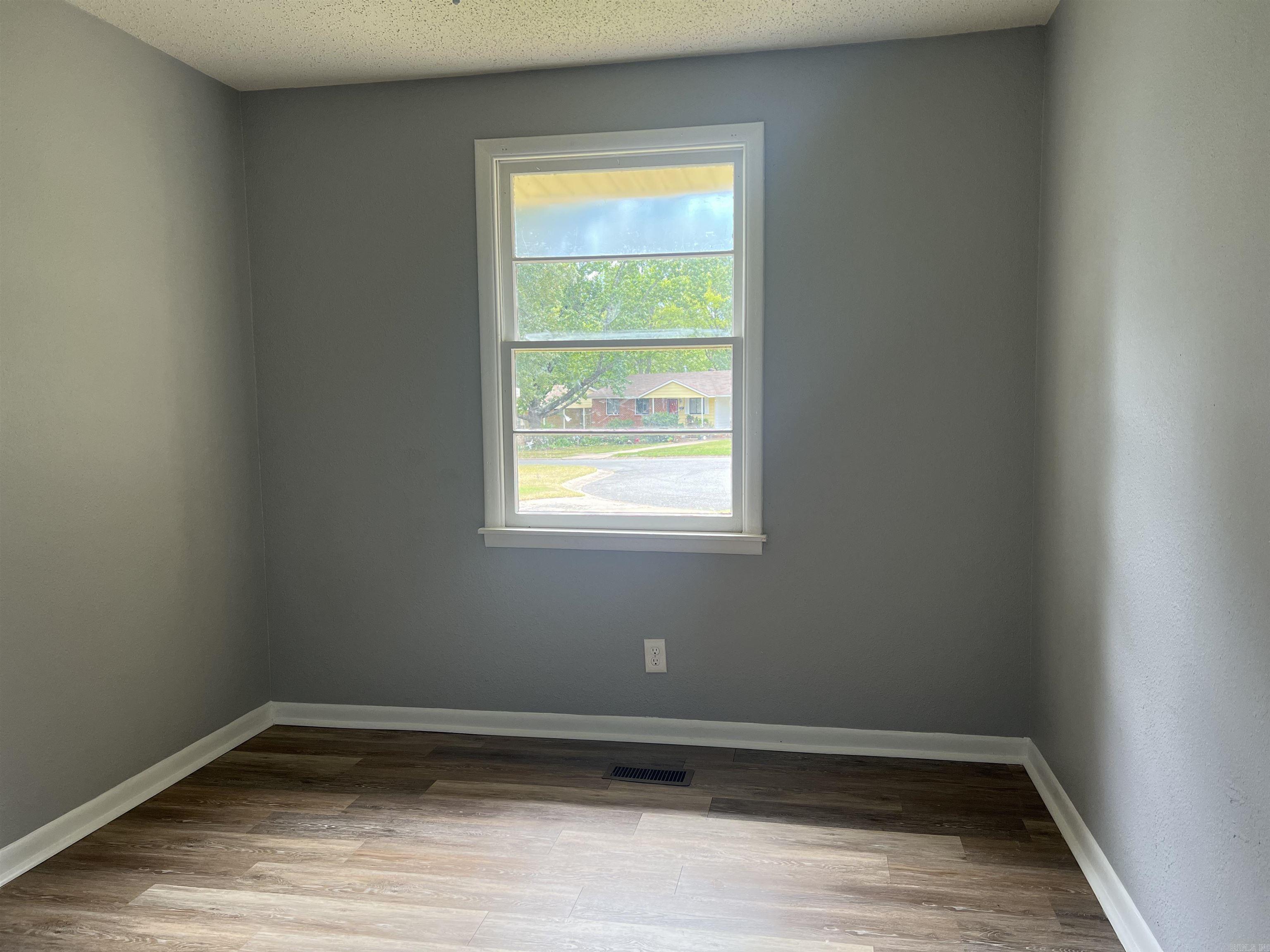 Belwood Annex #1 - Residential Lease