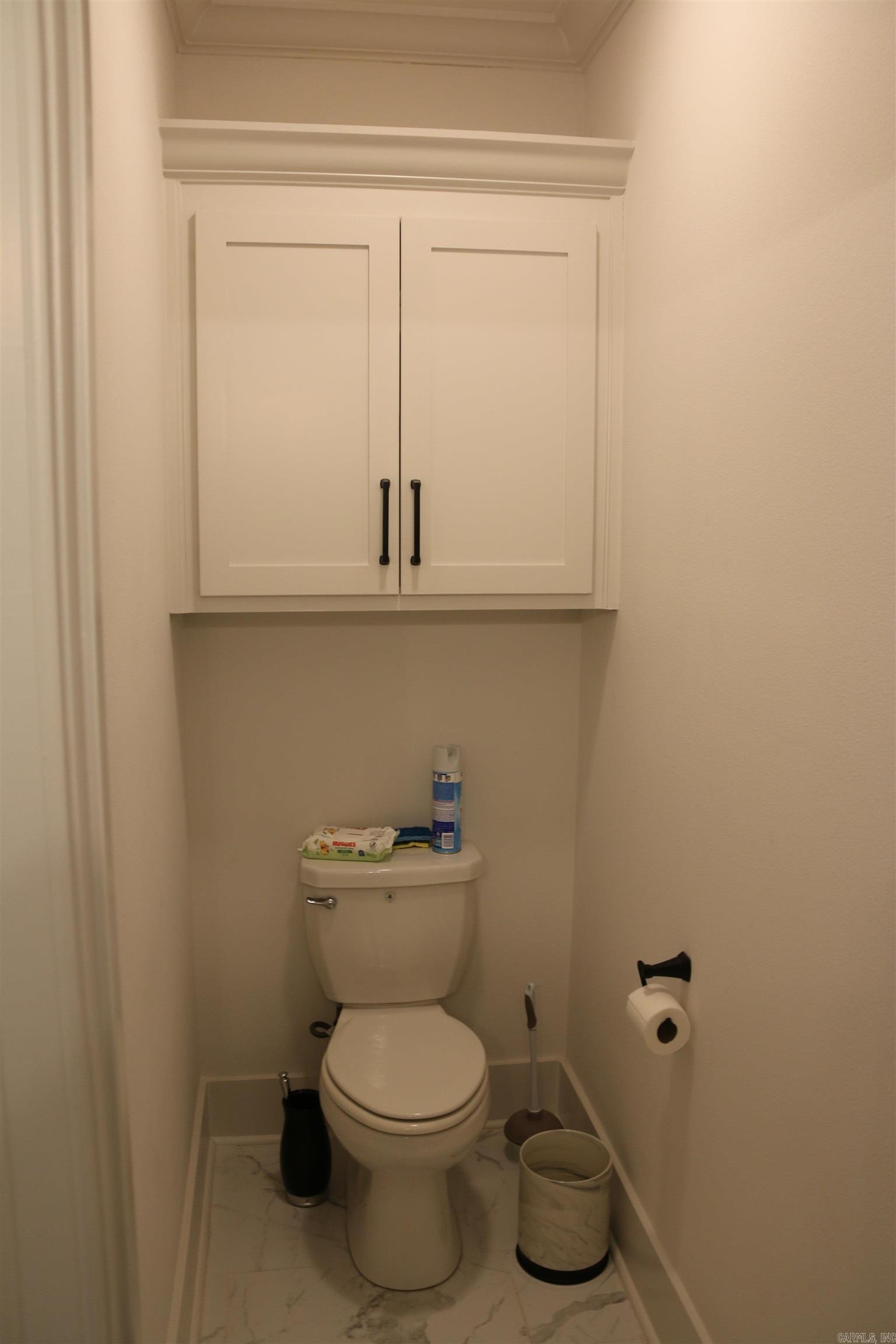 THE WOODS OF HURRICANE LAKE ESTA - Residential