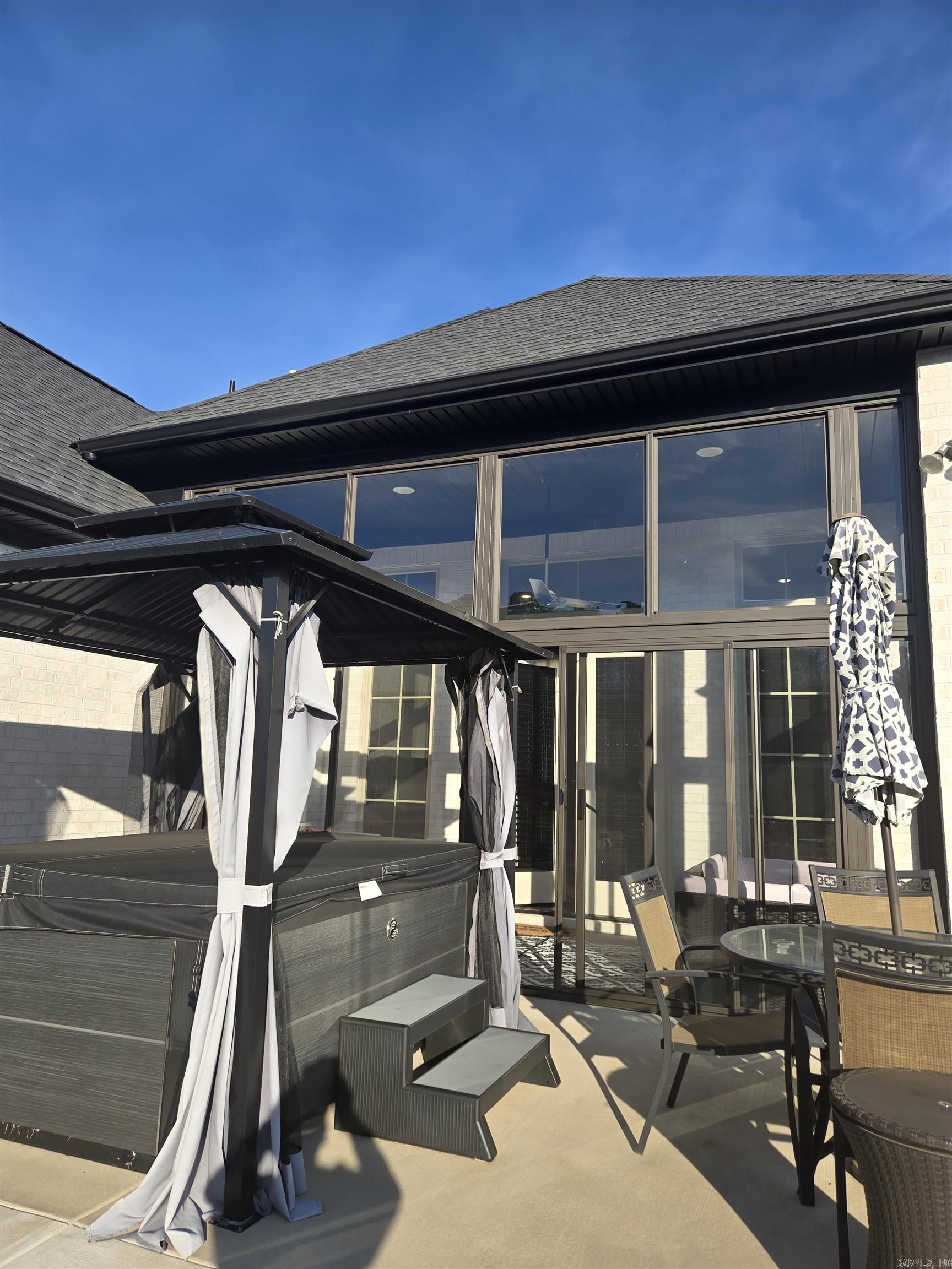 THE WOODS OF HURRICANE LAKE ESTA - Residential